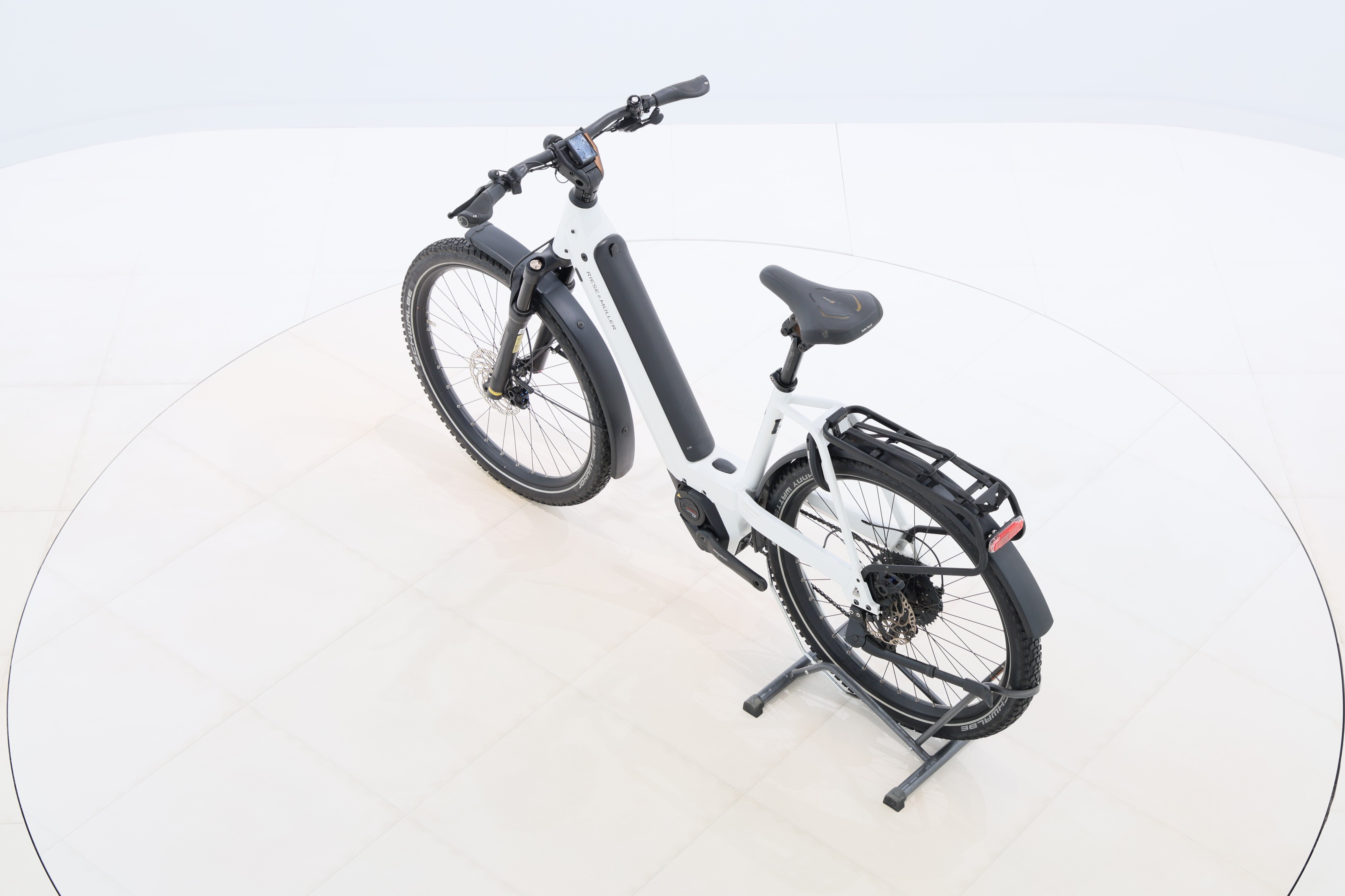 d69714e1-9b0a-4144-a1cf-59ffe7f96a0b