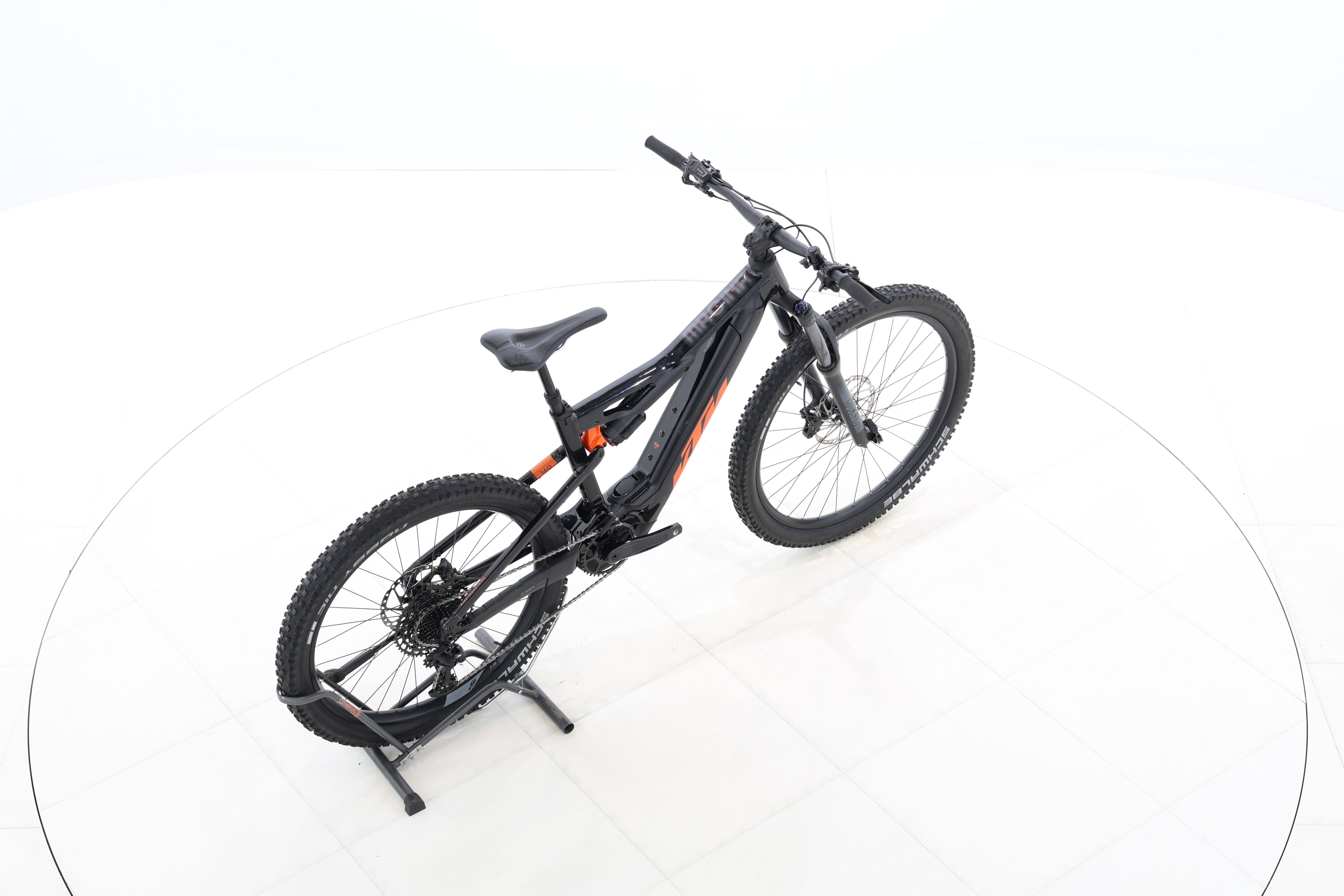 680d952c-bd82-44da-8264-e7a28d3b05b6