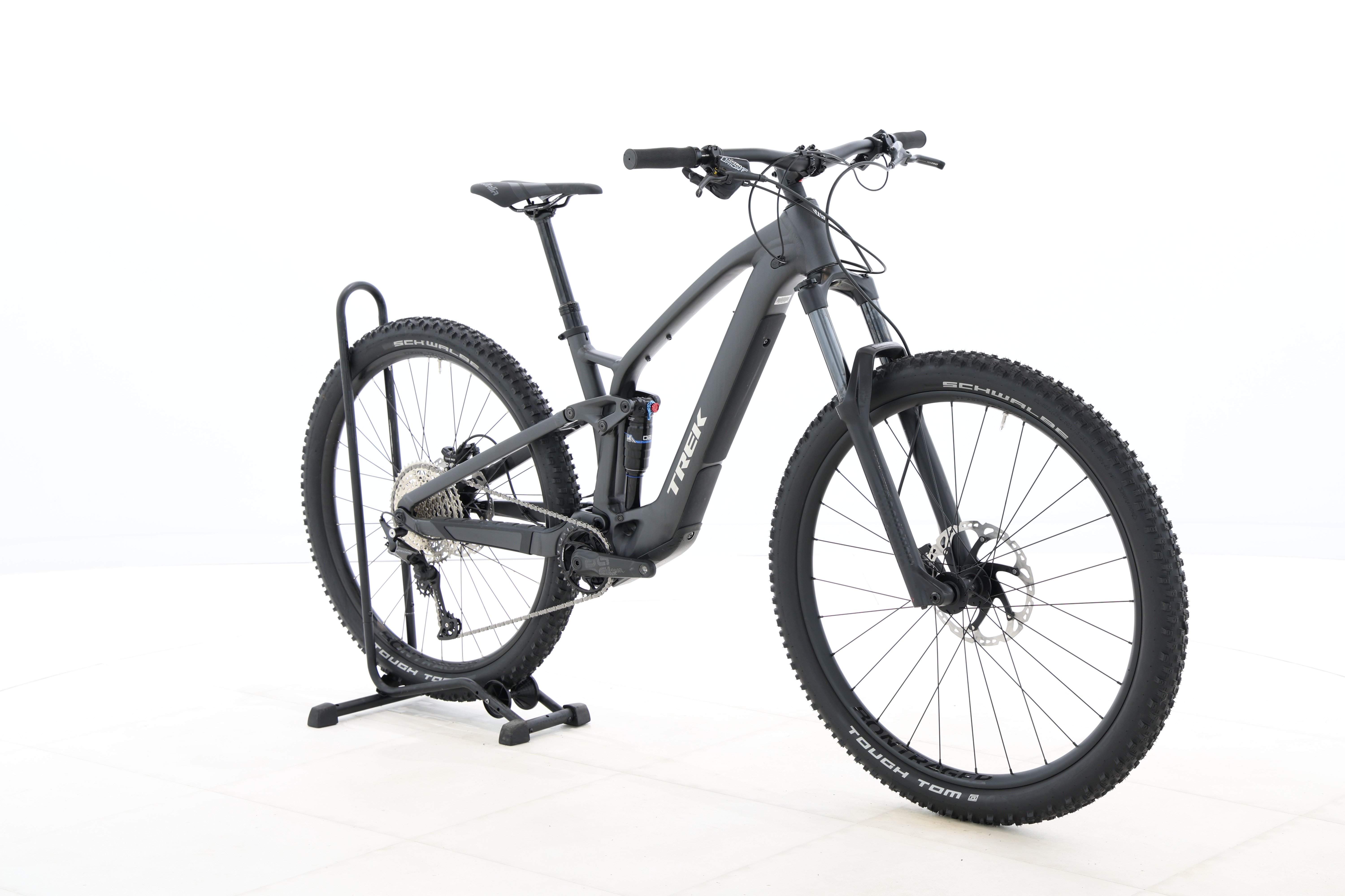 ef57b725-b4b1-46ec-baf4-9b12ca83bc18