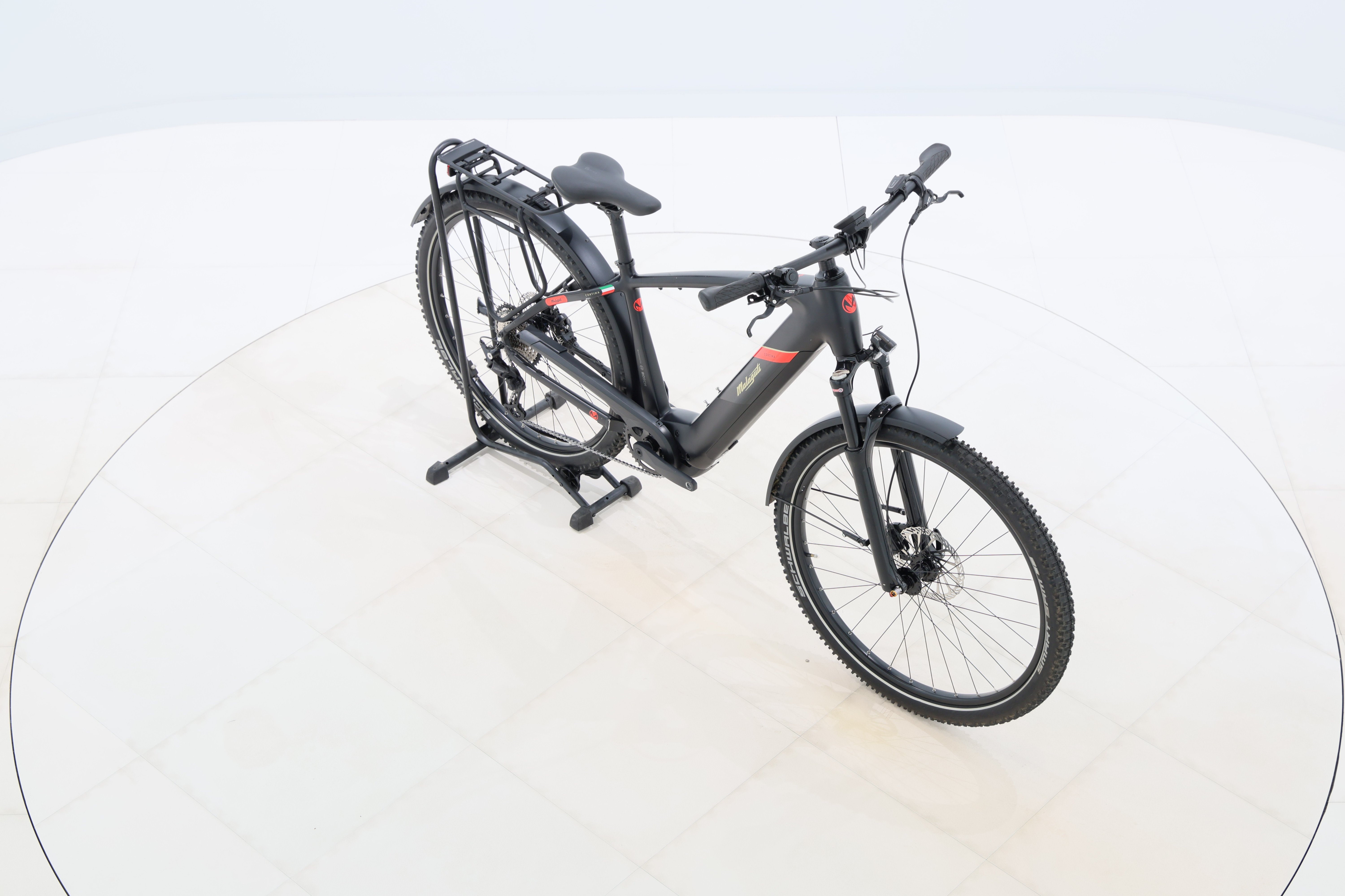 09aa77a2-b557-462a-868b-c57e6f0c2421