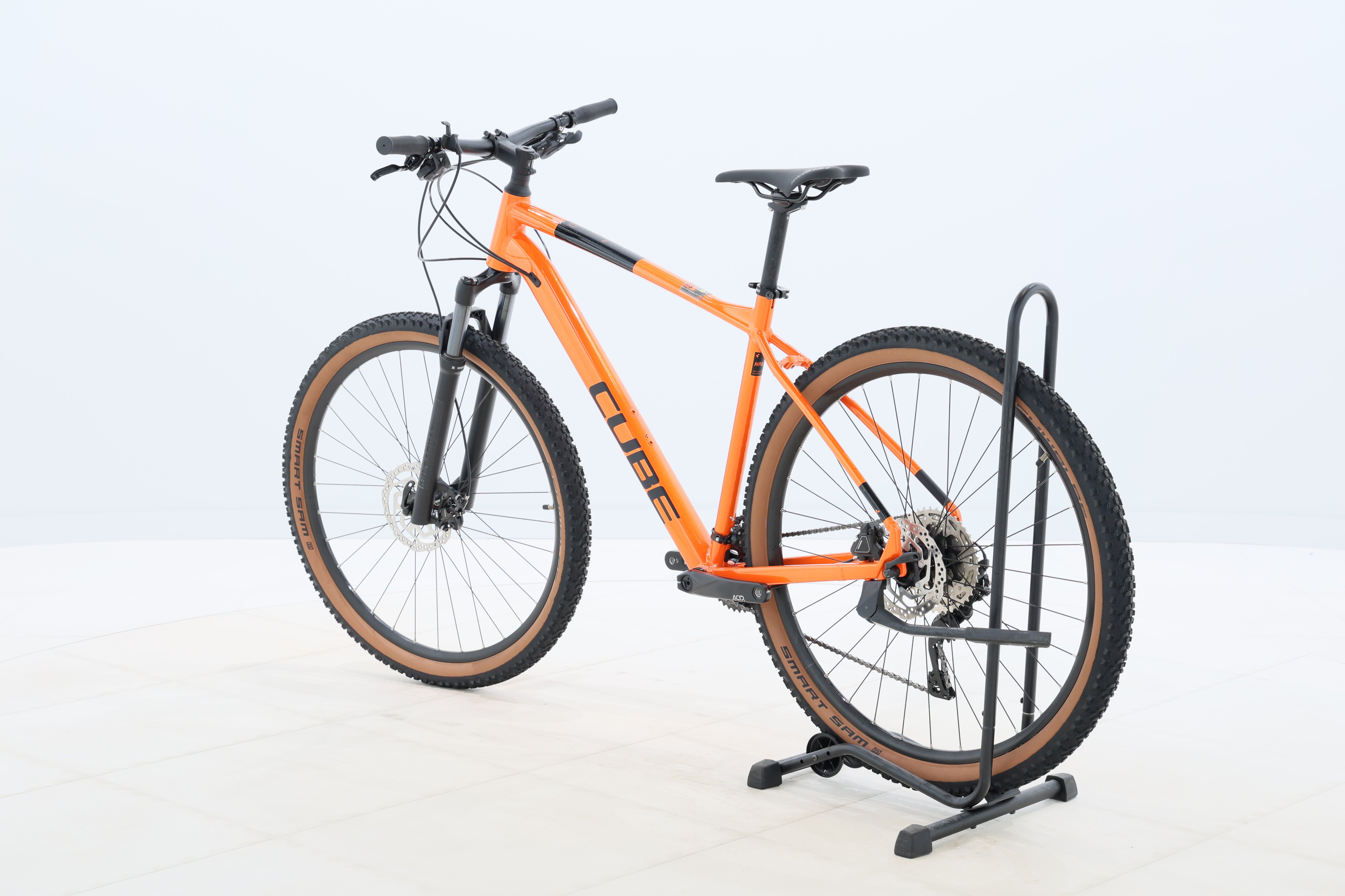 d3a8e3f5-338b-48ff-8d86-1a940de2b713