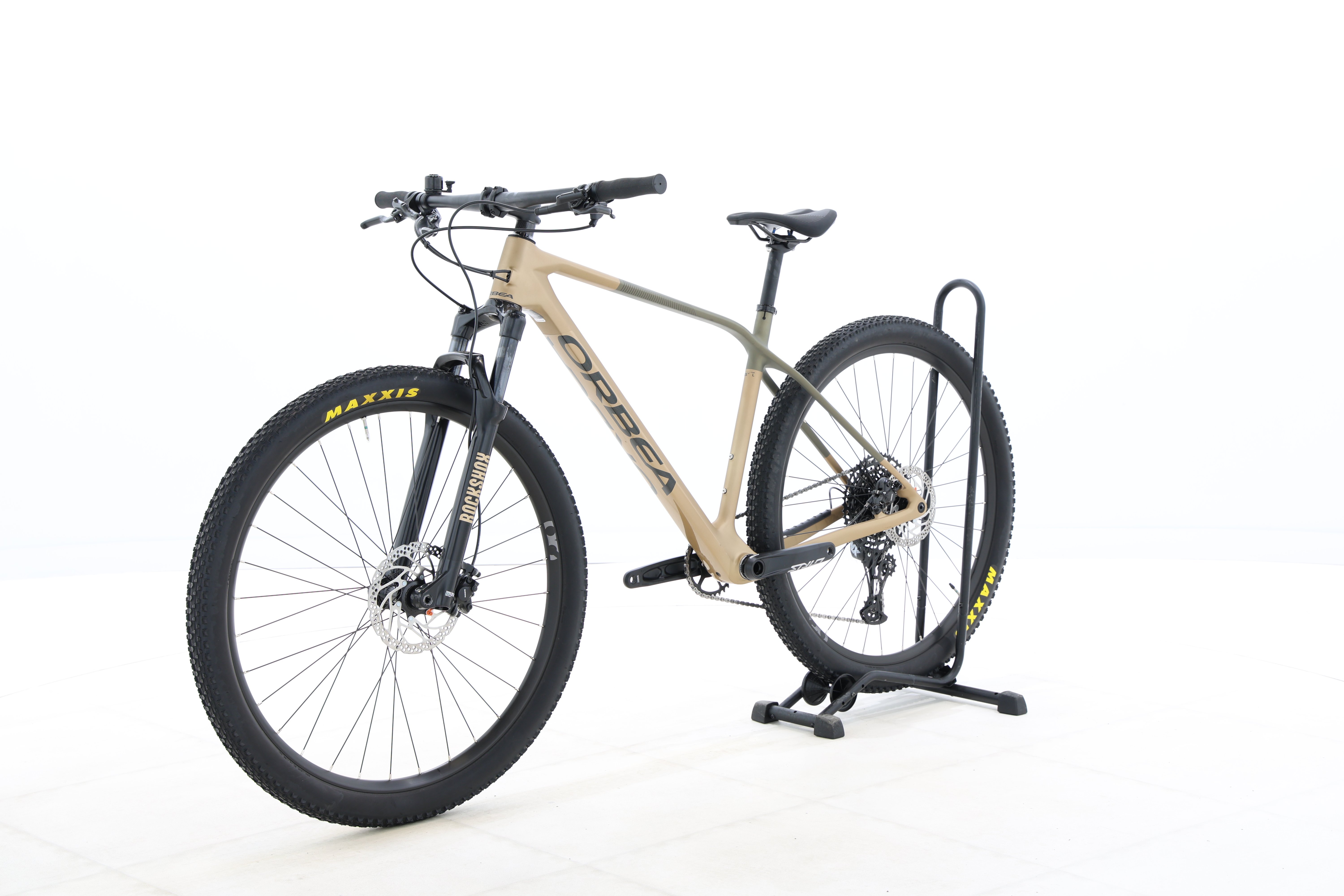 09d700a1-6746-4cb2-a3b5-e13c5a266b34