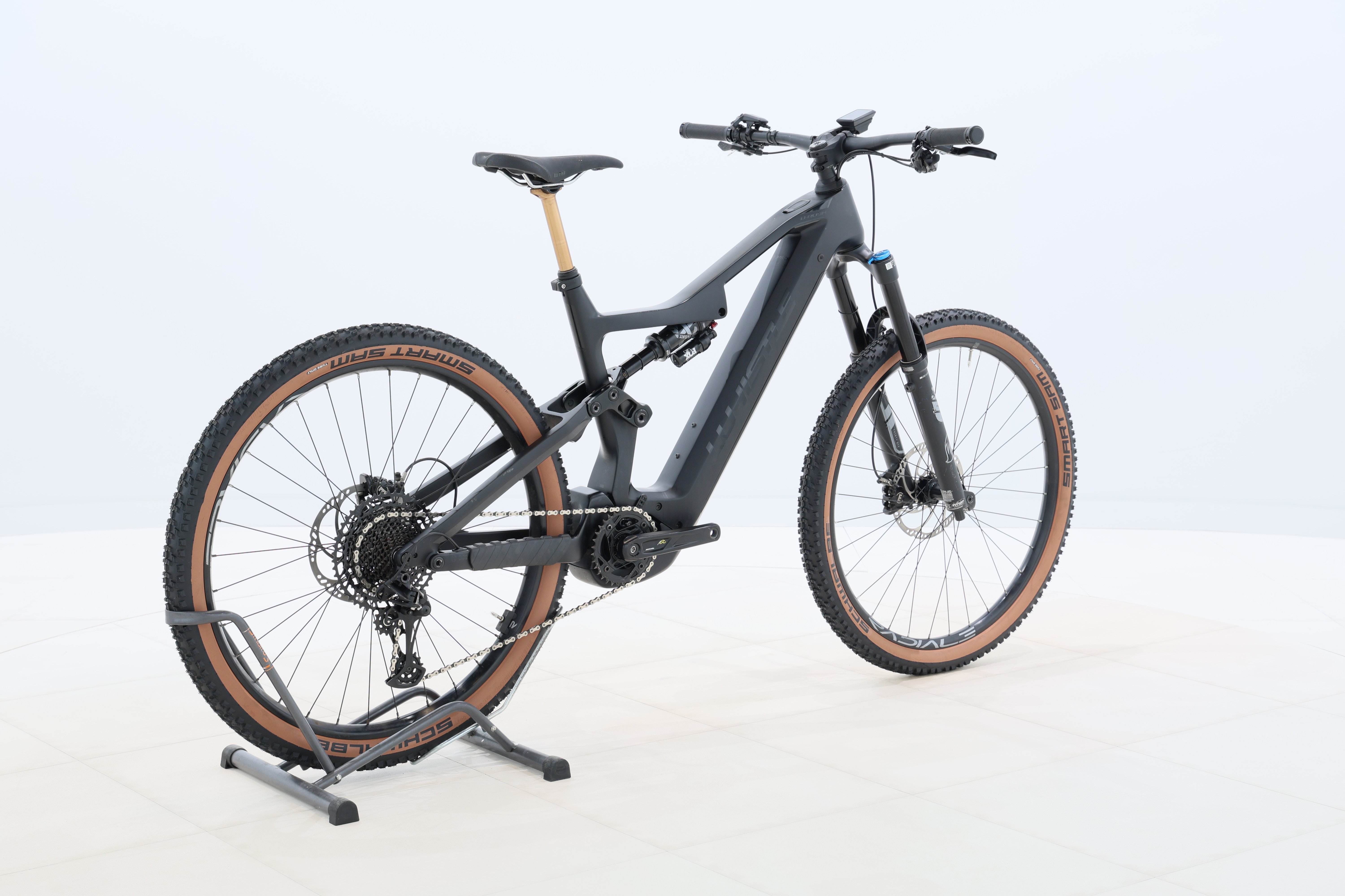 b1888fa5-d0bb-4a14-8195-740f837cda52