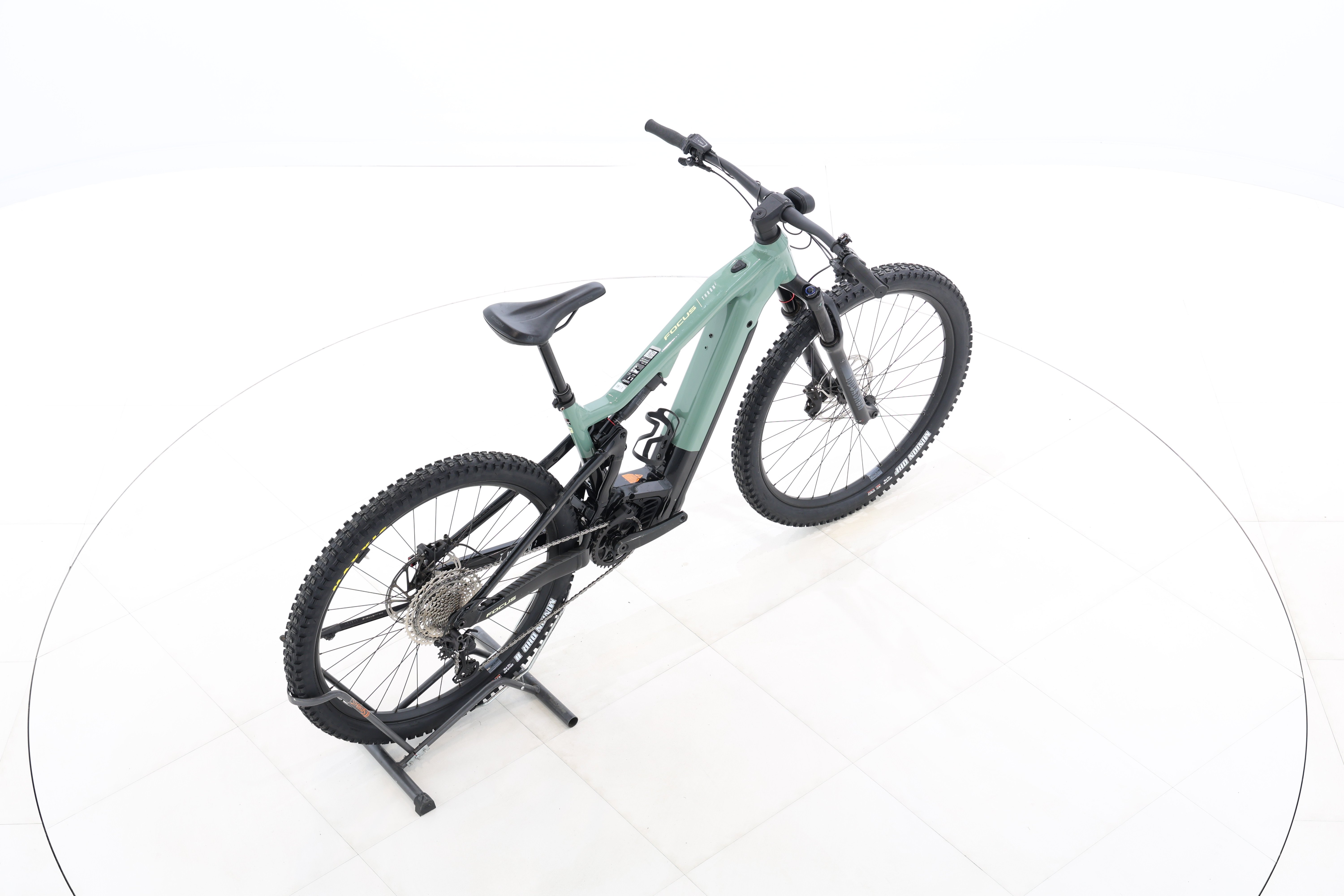 24516715-9e77-4942-b0e1-c525835270e5