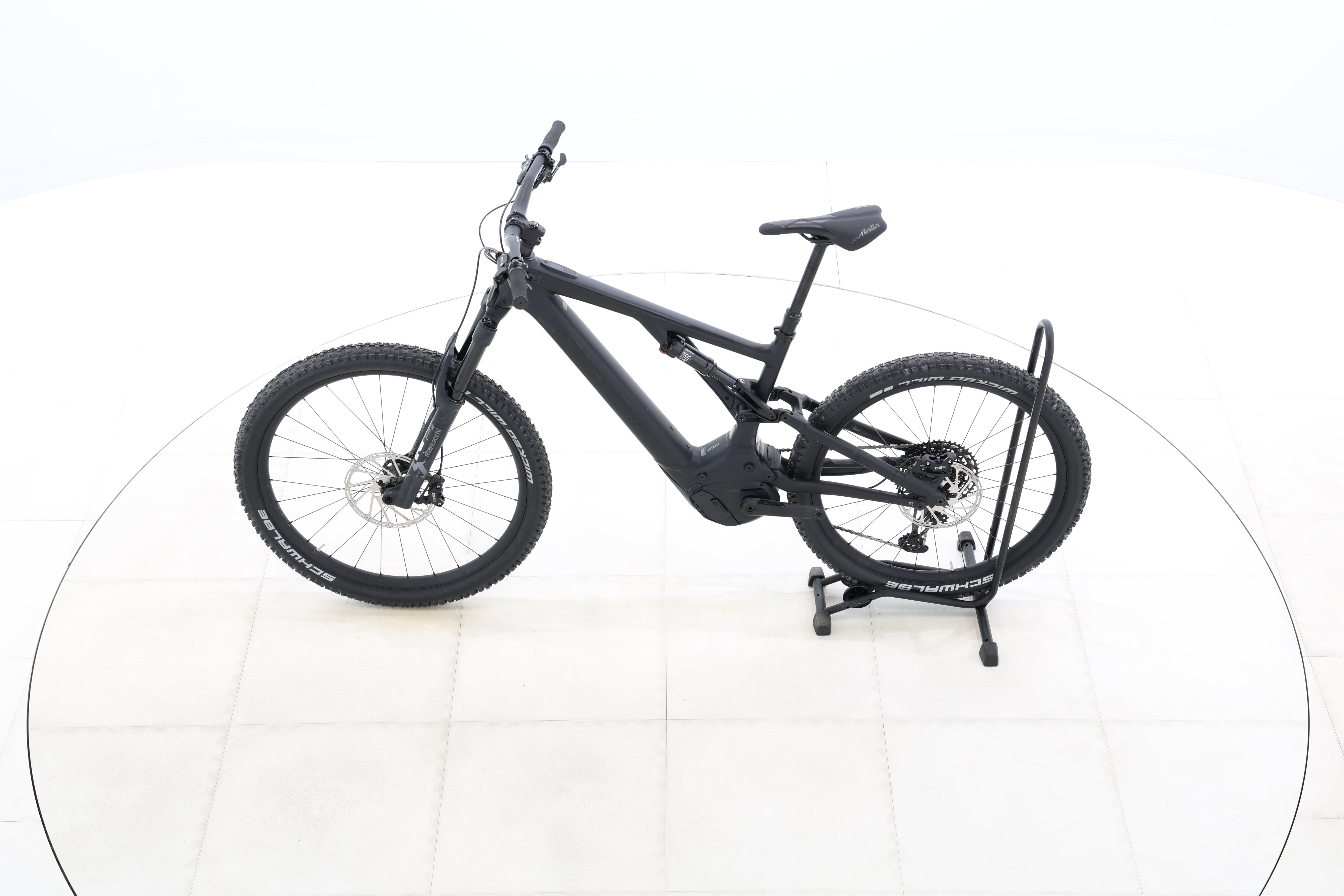 df0b311a-3d5b-49a8-b301-ae3b76e58722