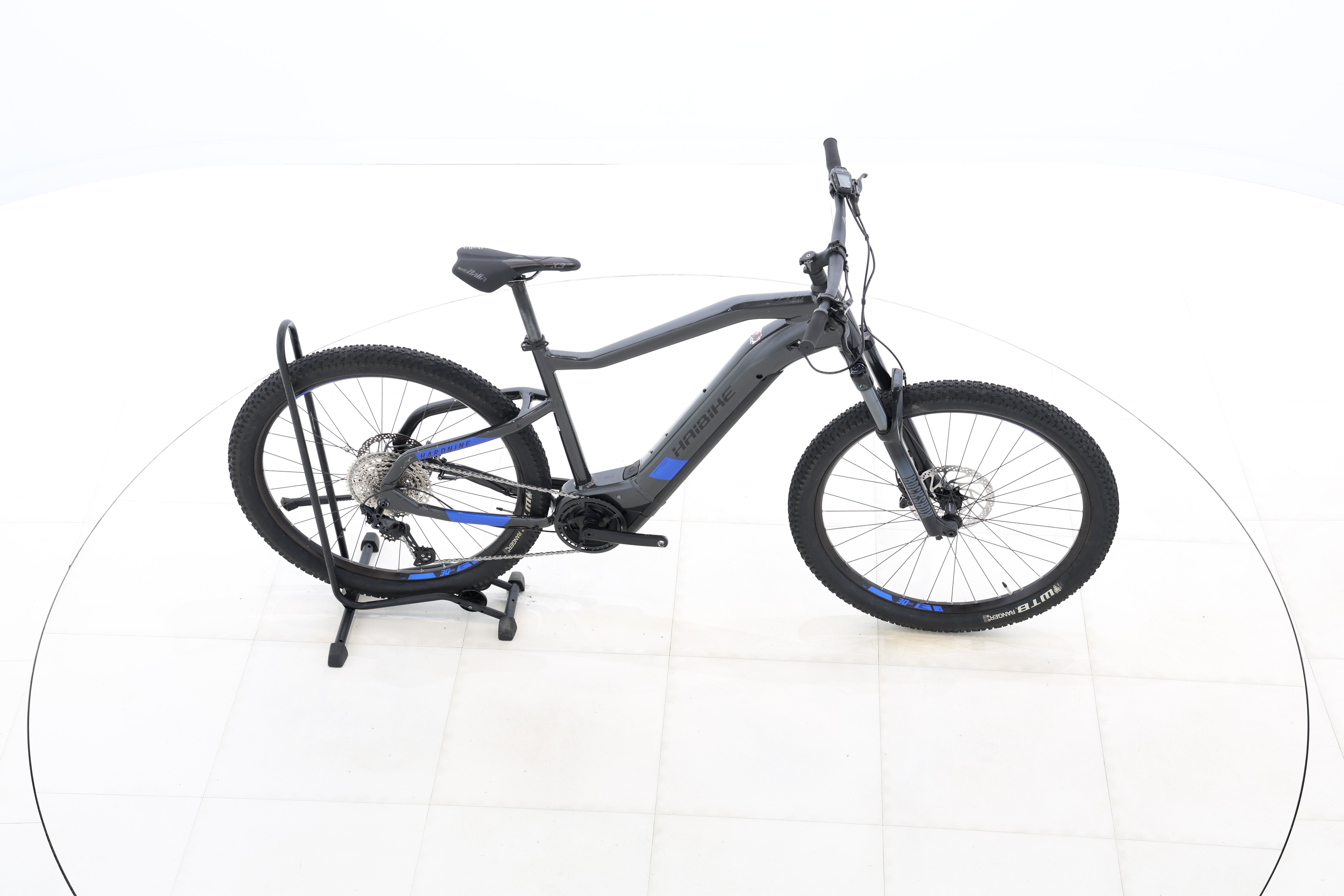 0e3200cf-7eb2-4a80-80d3-a5d8f9f2c069