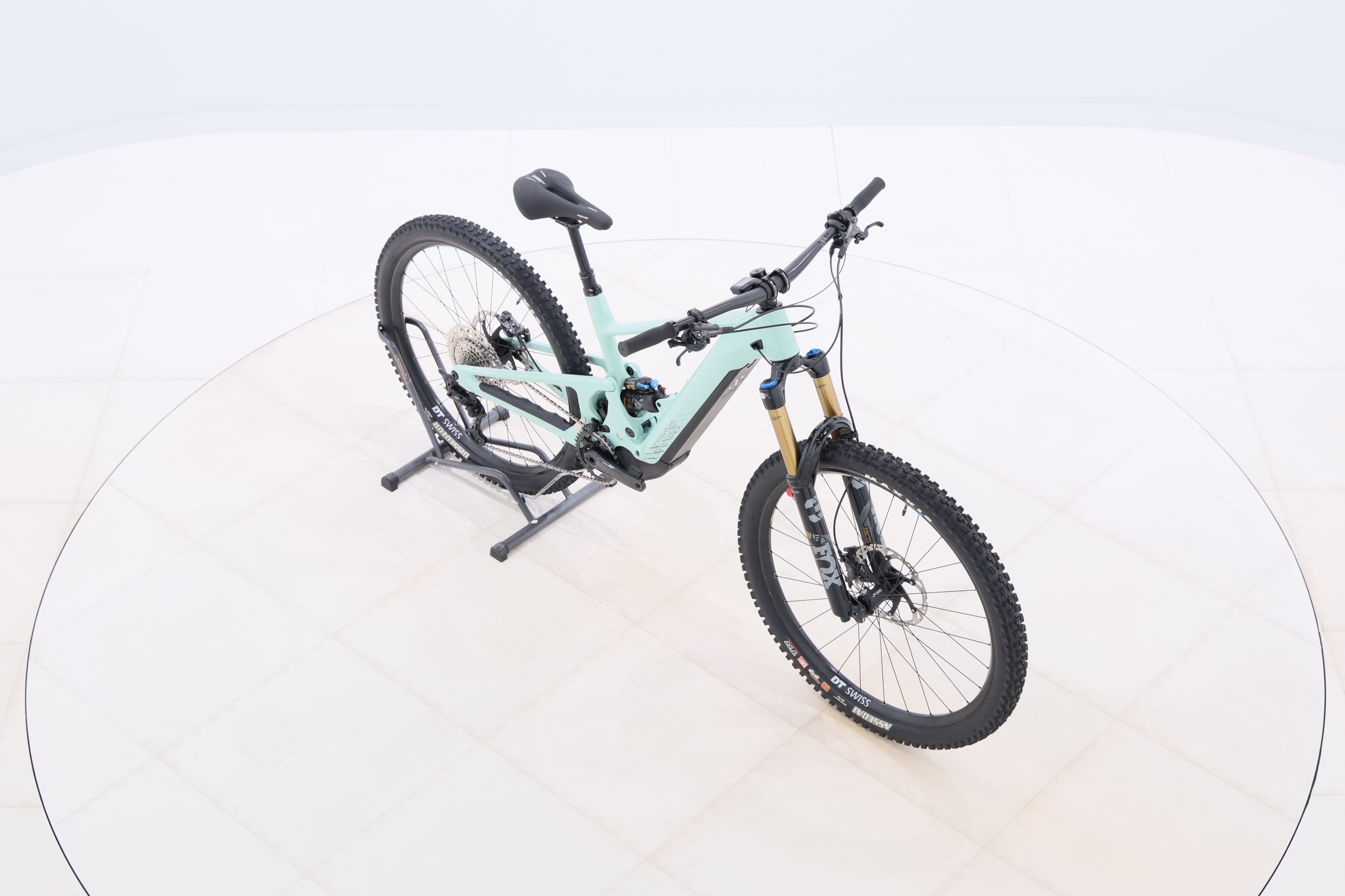 f0c726fe-b897-4fb2-8033-63041e97ce83