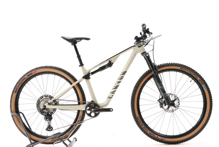 Canyon LUX TRAIL CF 7 2023