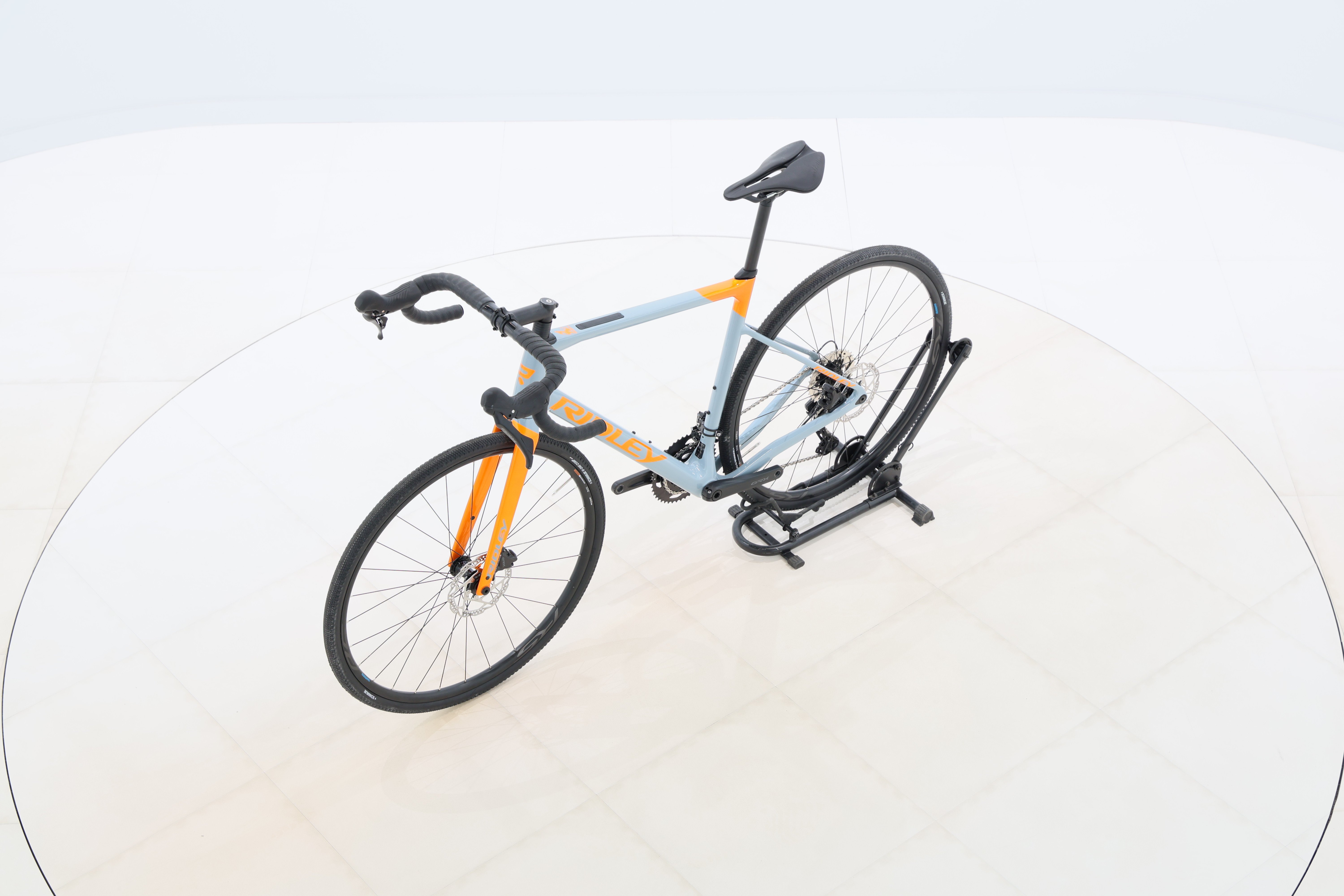 c37038b8-91f5-4618-839e-0daf6a39c7f1