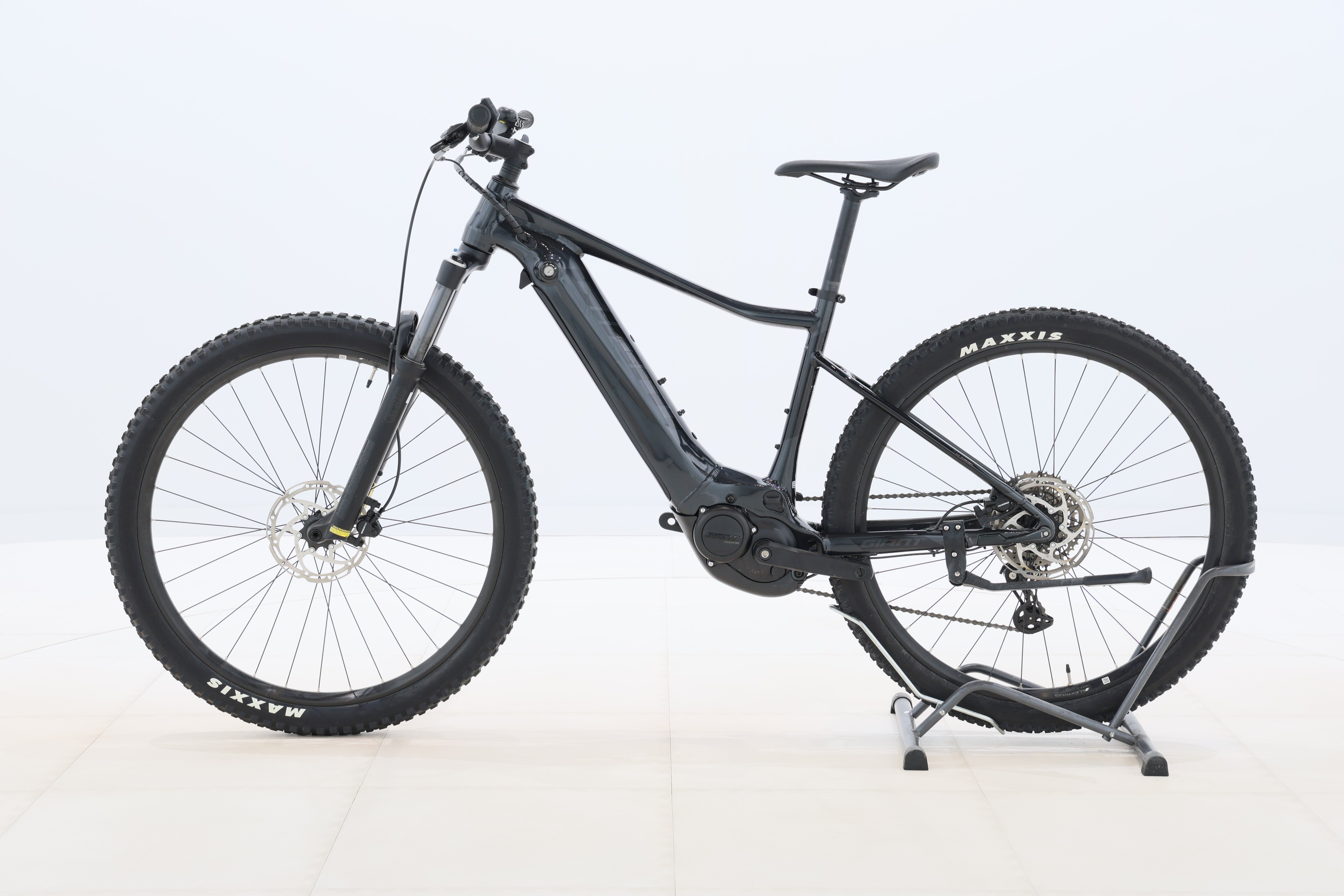 e27130dc-c993-4dc1-8a01-6be5cfa049a5