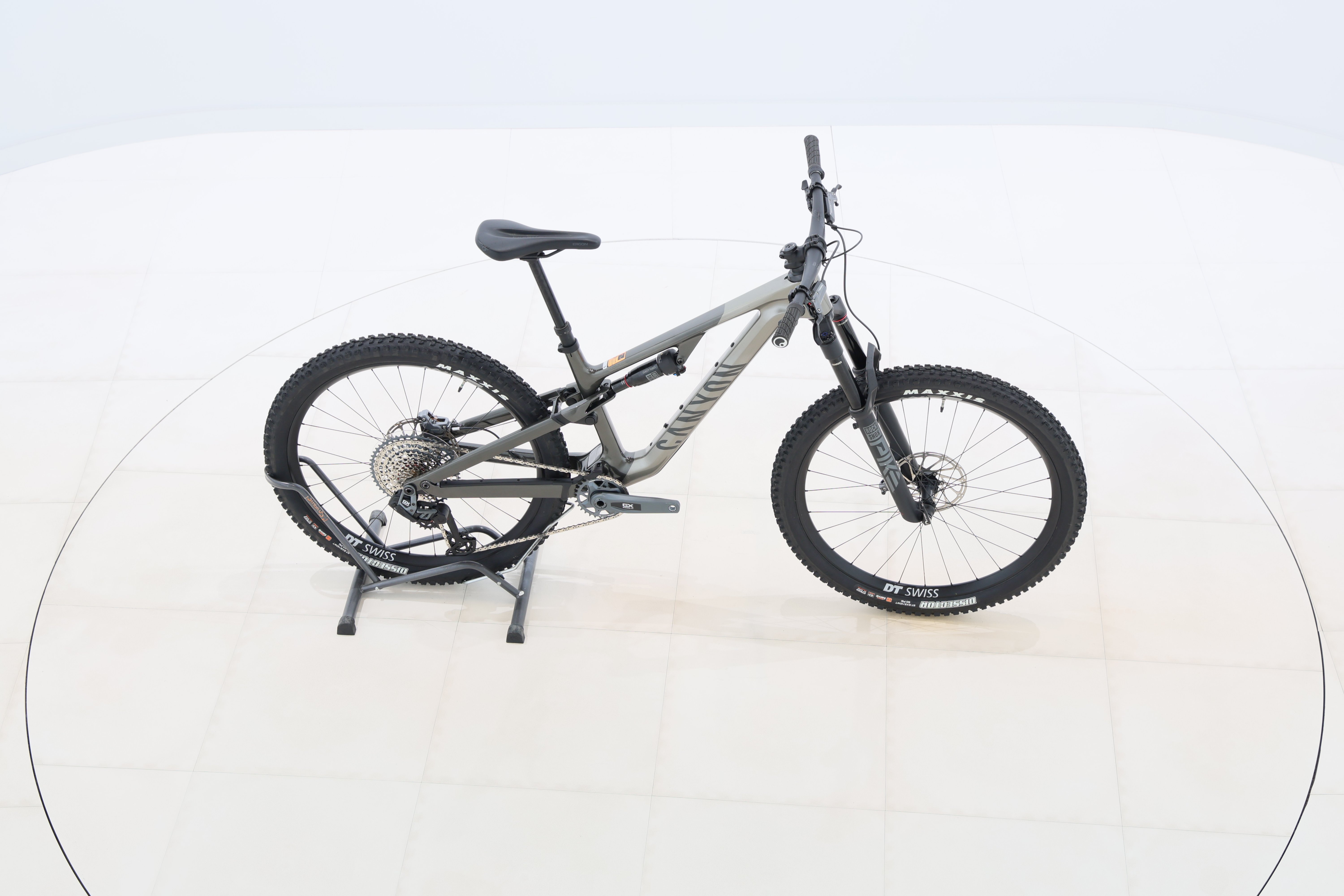 2e1e3d3f-57cd-4d4d-903b-a3aa0061db49