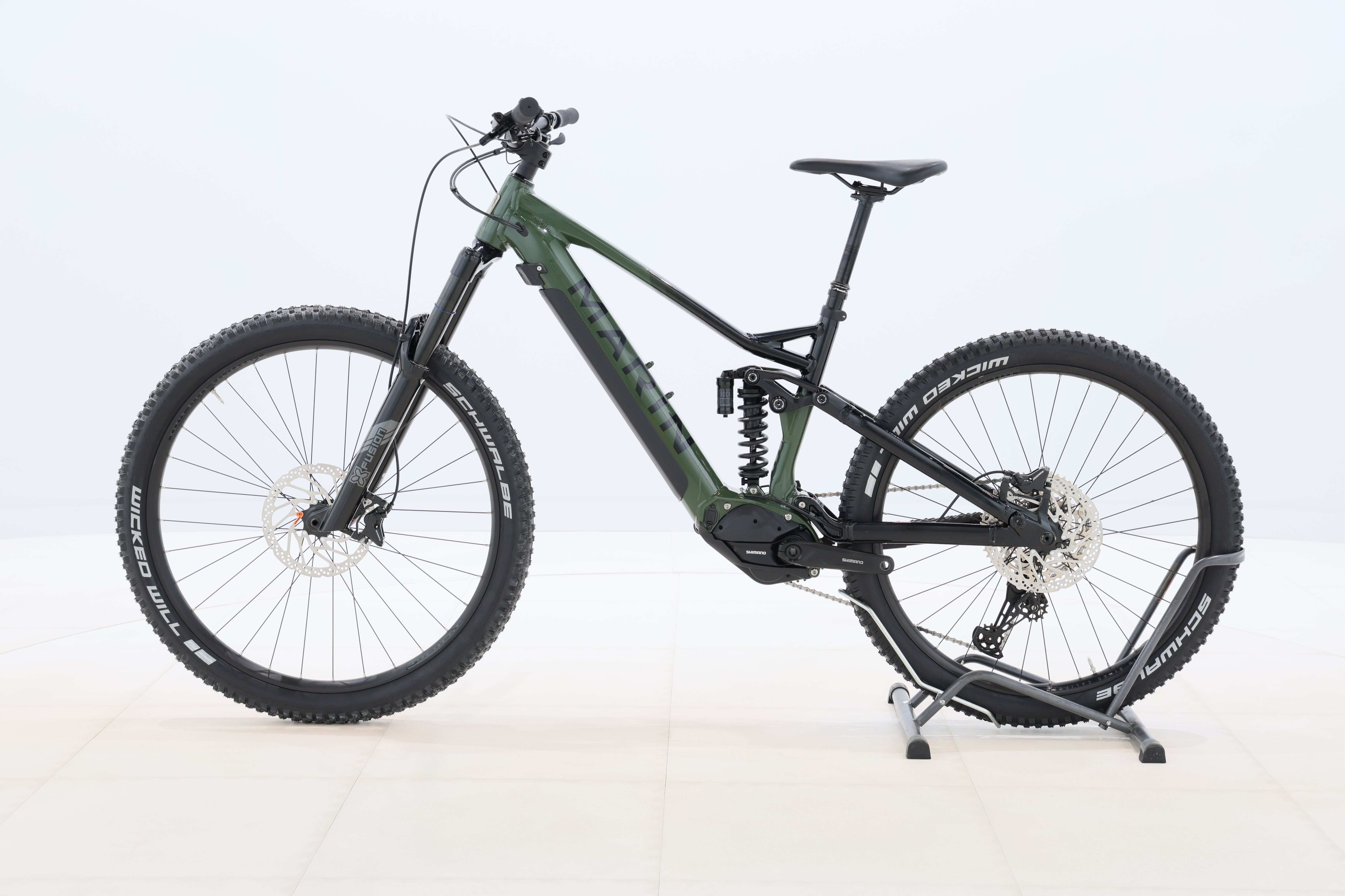 b141abc4-7b4d-46ca-b849-d397520deac0