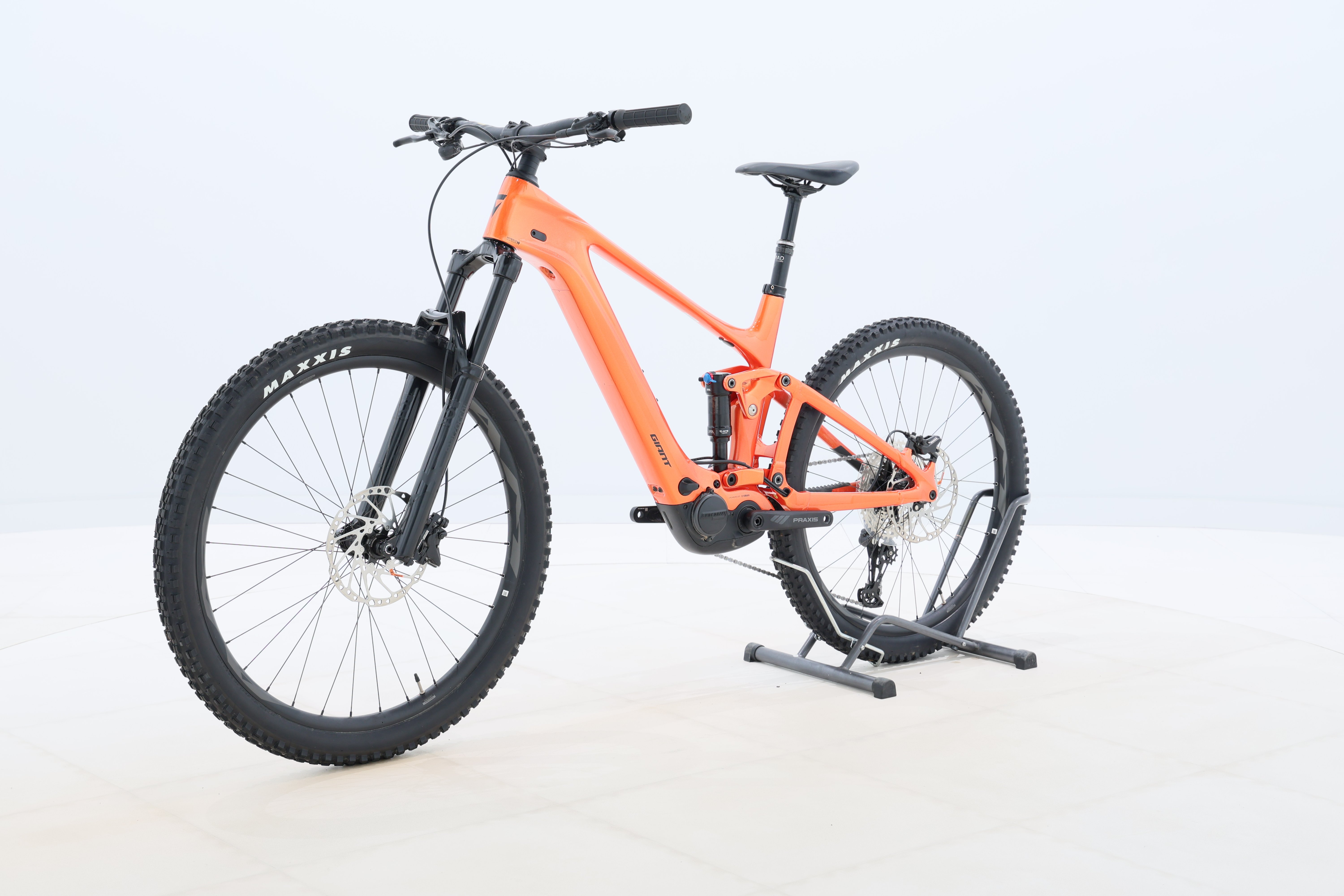 4b0b7e45-f6e1-4d3f-b94a-fb2431581dde