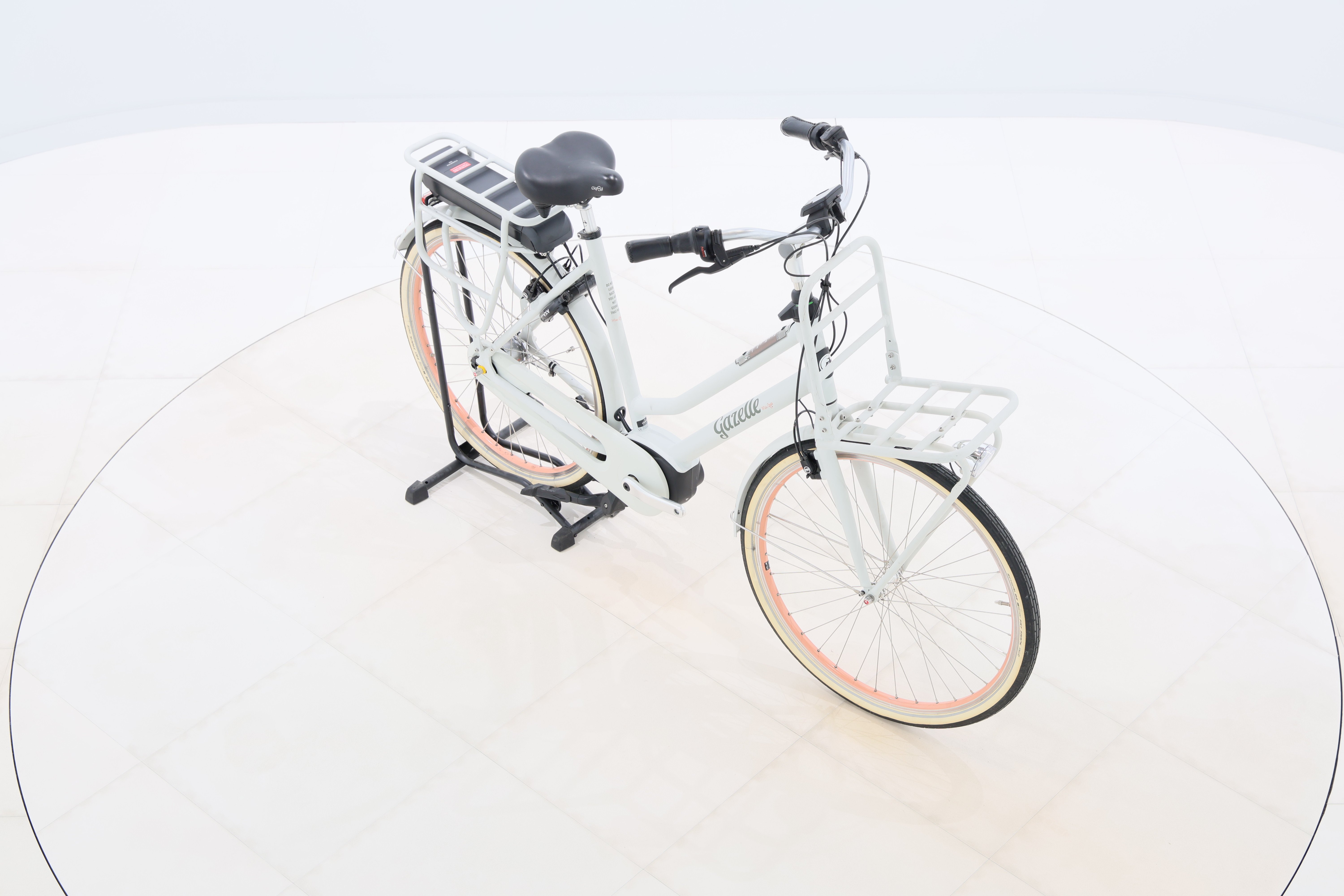 1714d245-19c7-4d9b-935a-5649d4c6e1e7