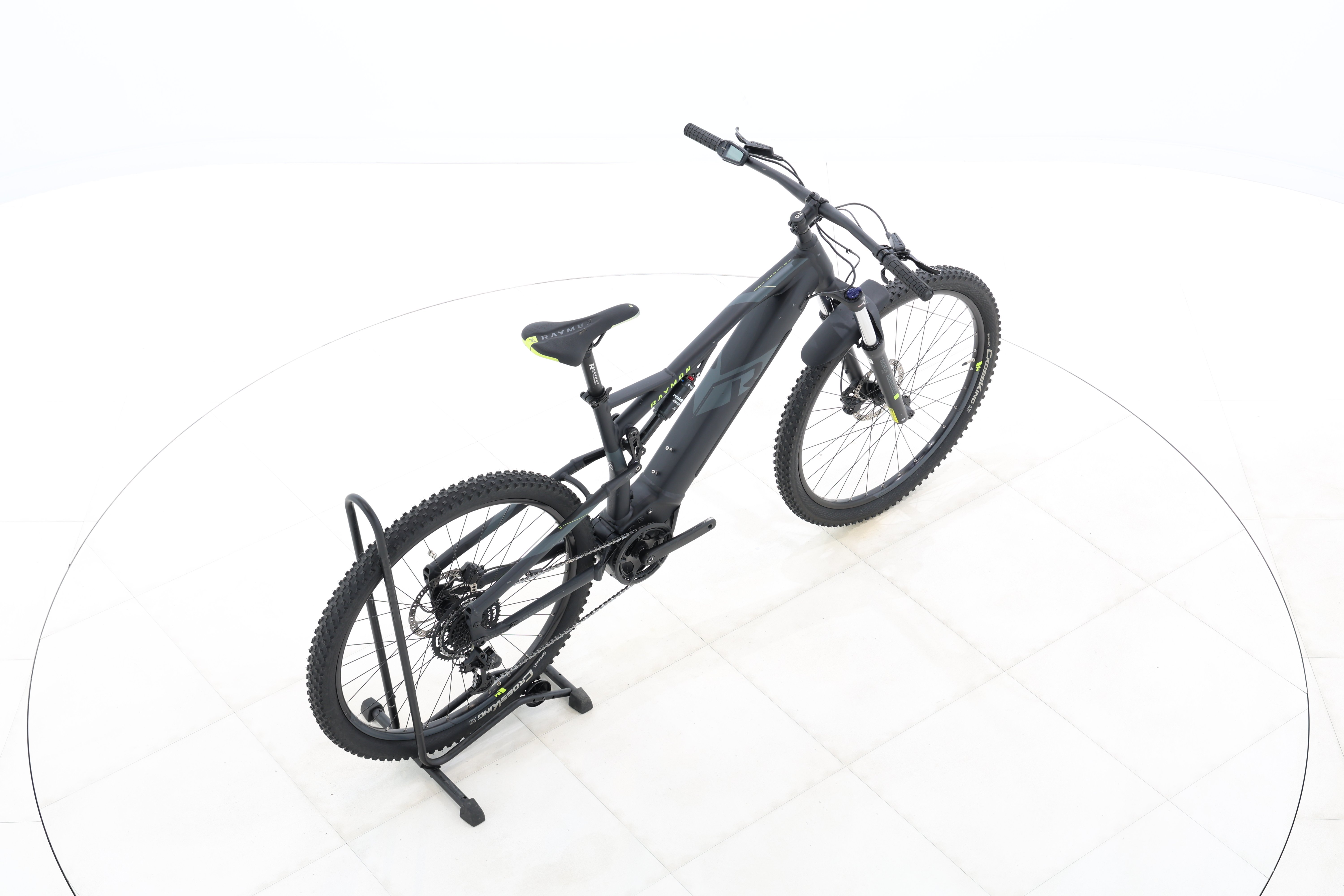 4aaf29f1-06f6-4d9b-9151-0edf9f15f8e2