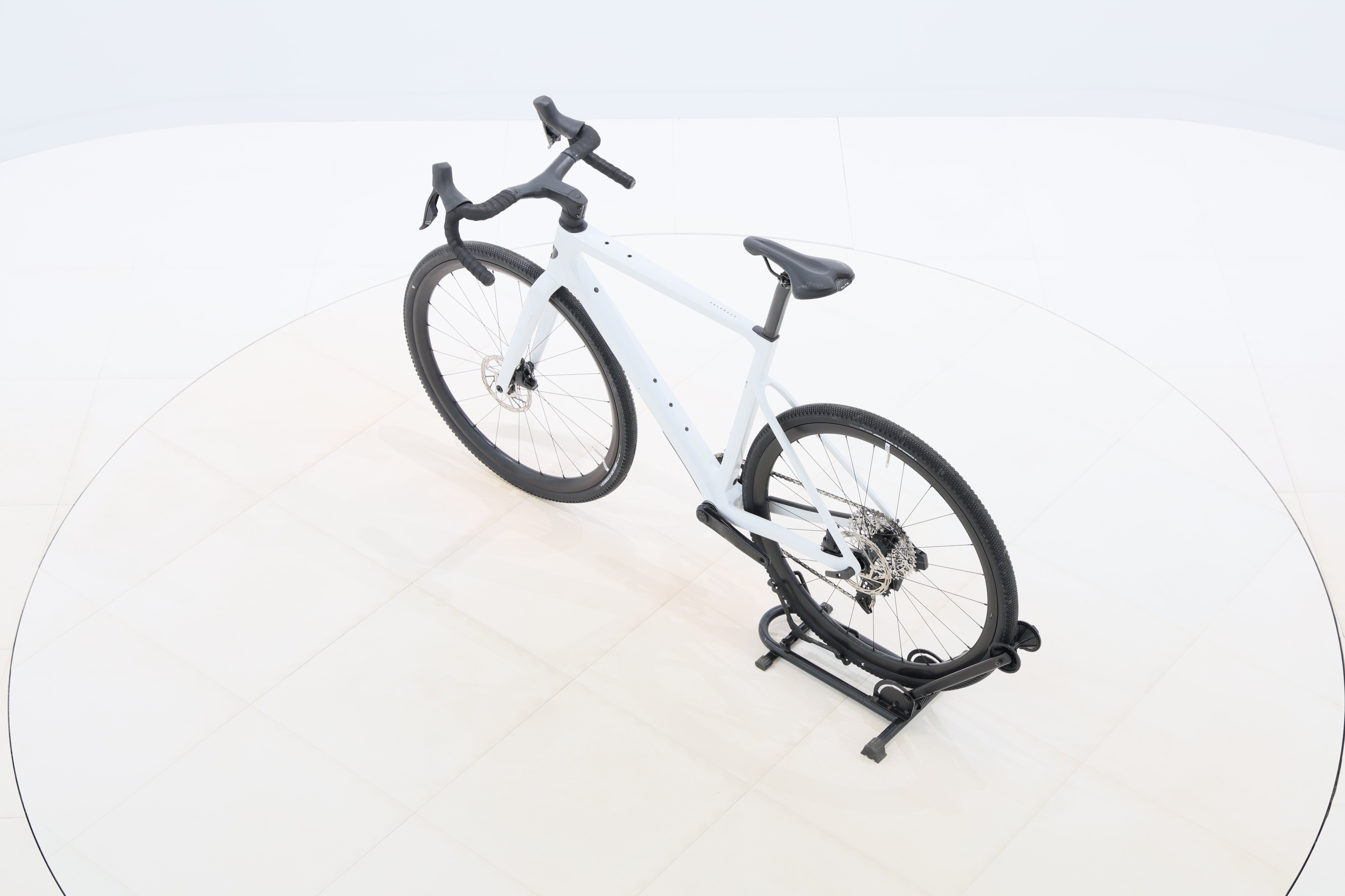 32a05548-5f81-4b3e-84dd-ffa29b513c63