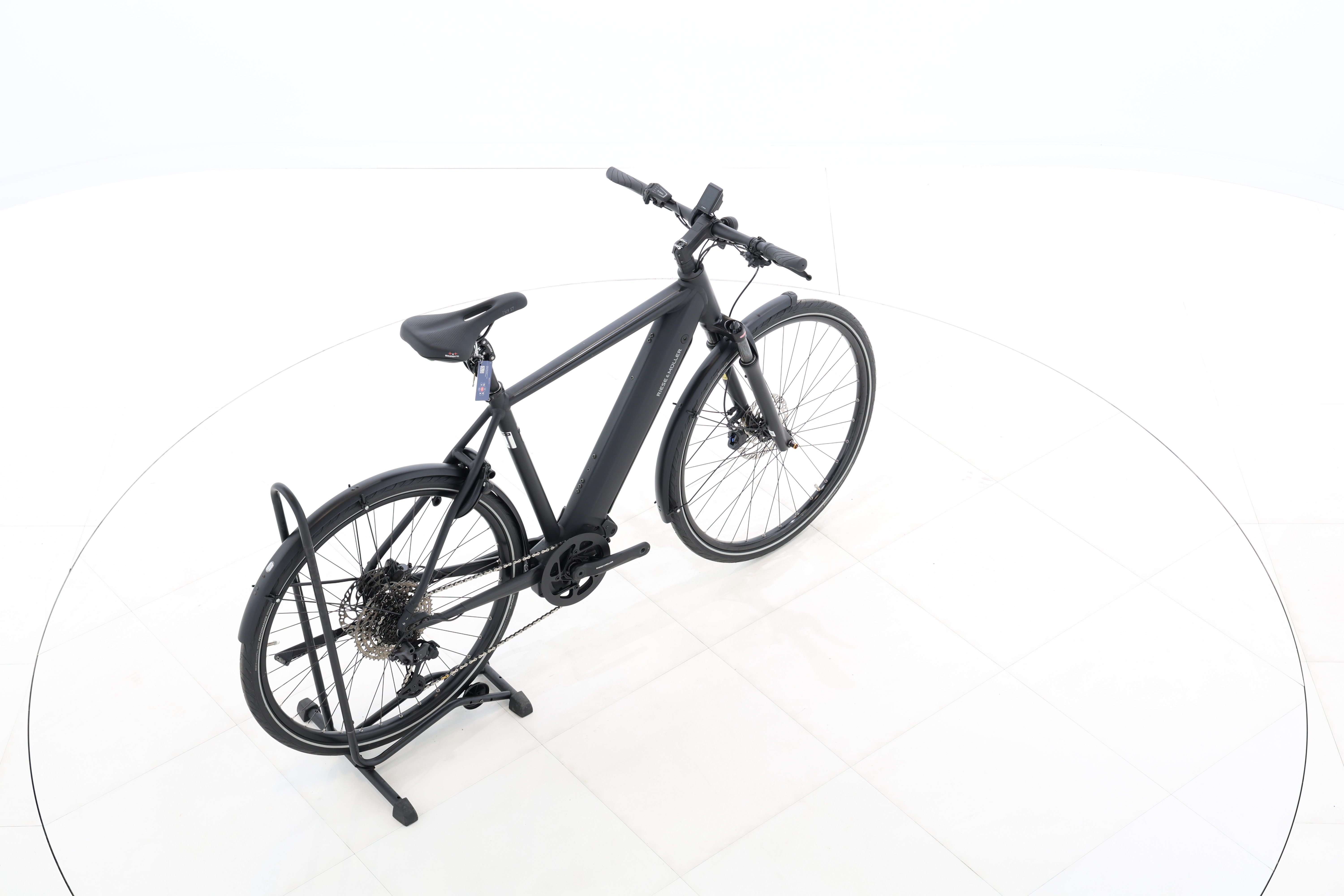 a6959b3b-692f-42ec-8d93-a8539eafd3e8