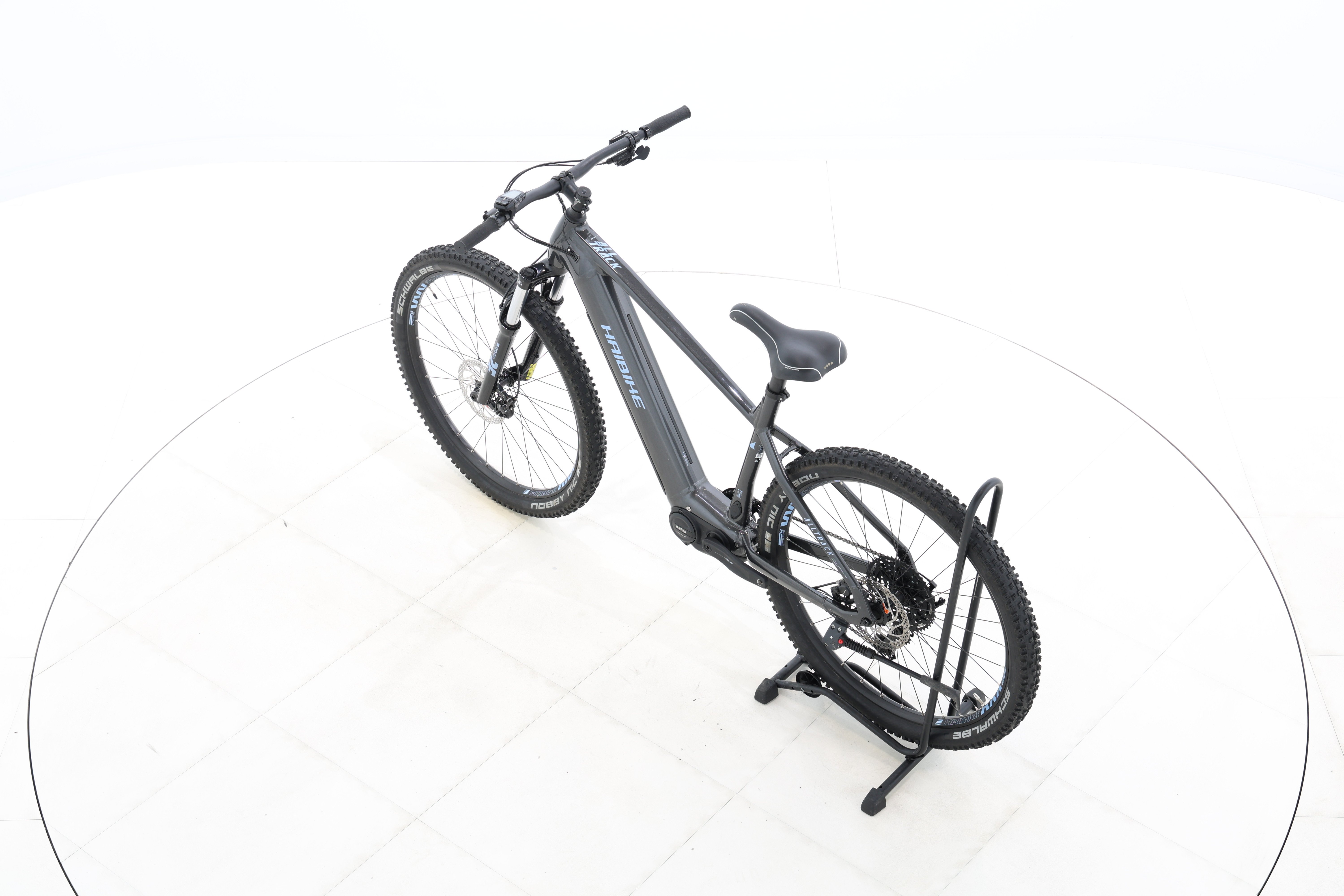 14898c9e-fc69-4a46-ae33-38e2a23b932f