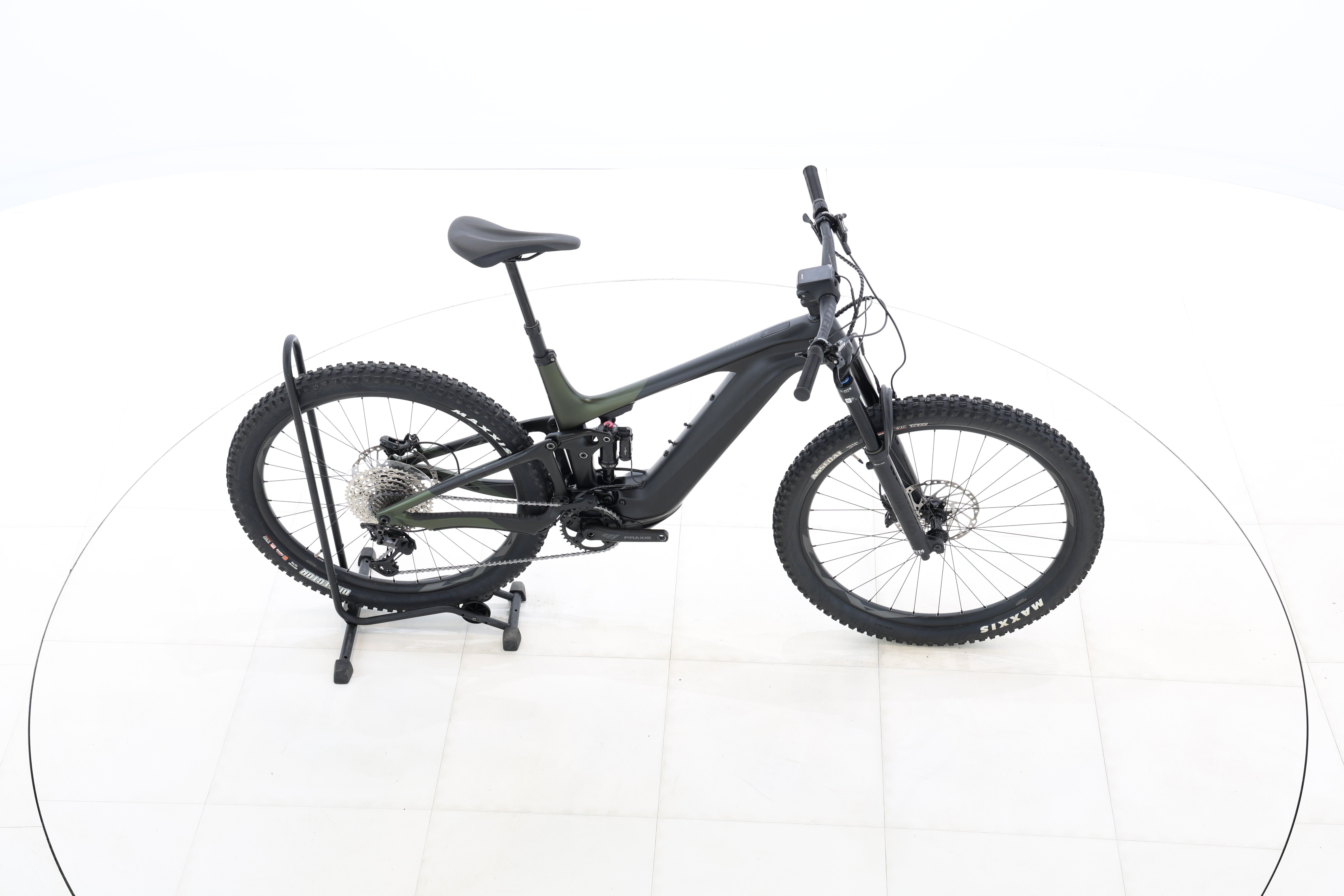 d03cc59d-690b-4d80-801b-66b1a40e77b8