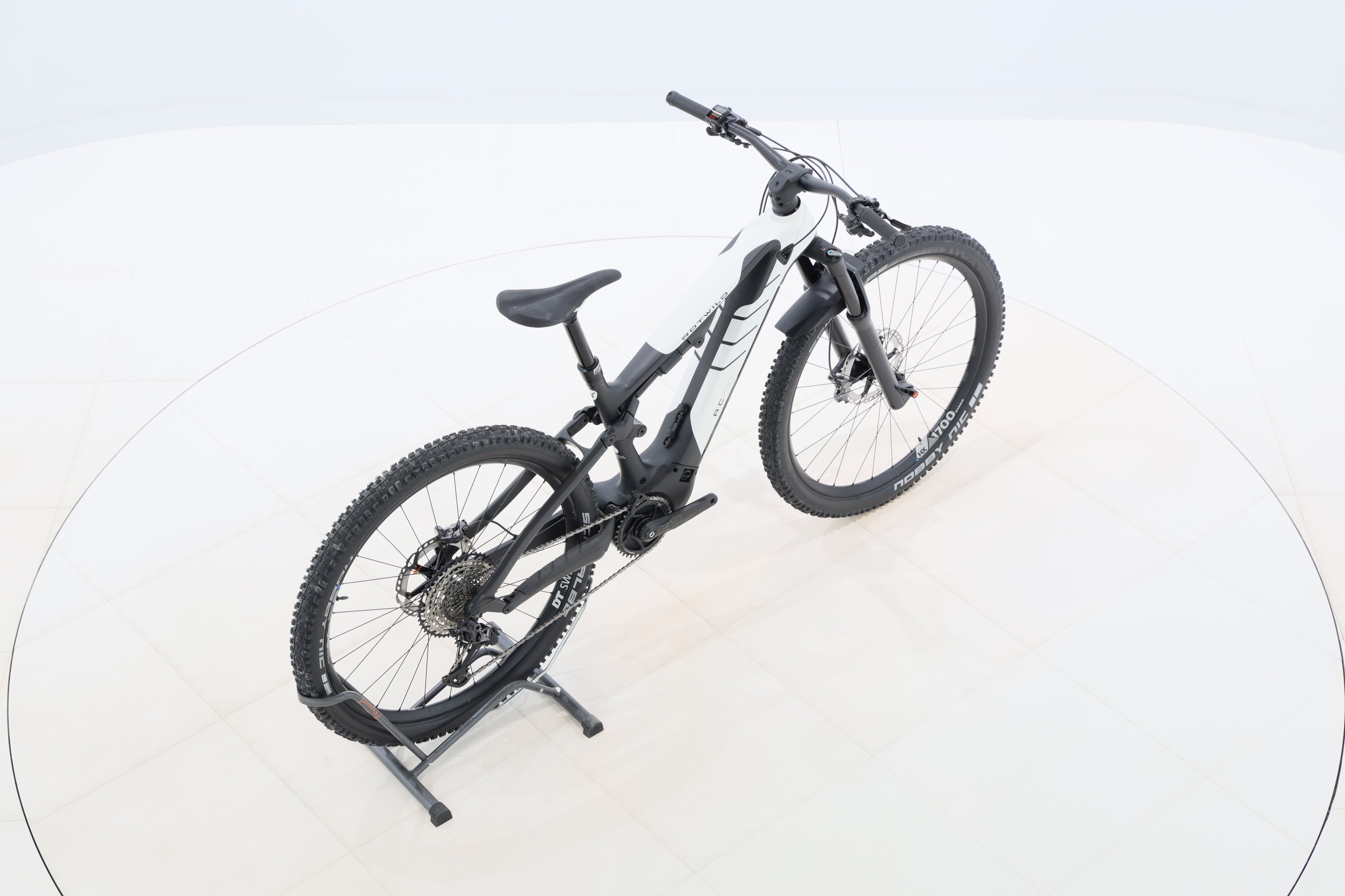 4ff5bdc6-26f7-44b7-bc0b-8ebde58a13fb