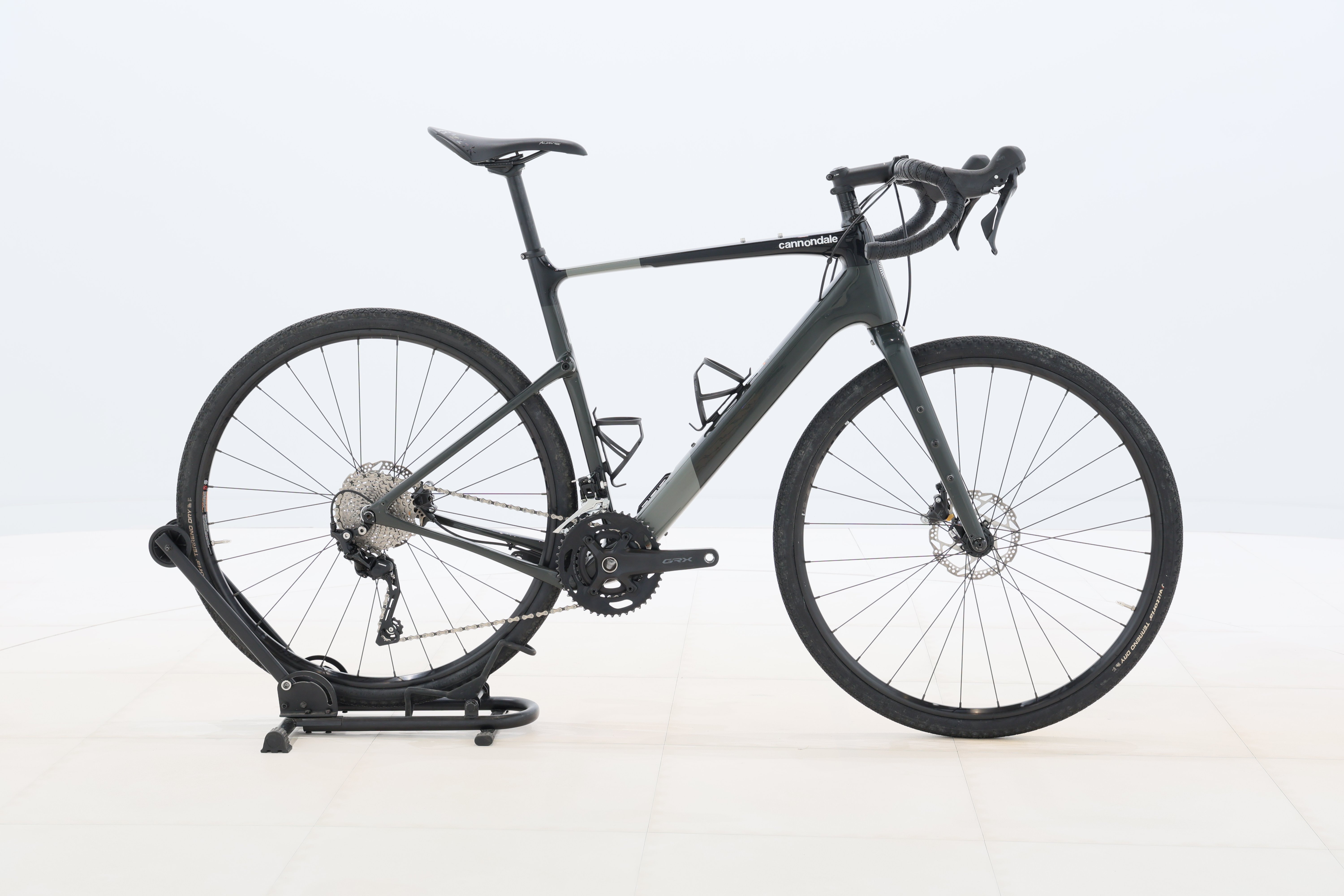 7e18b218-ca50-4858-b018-4776645ee012