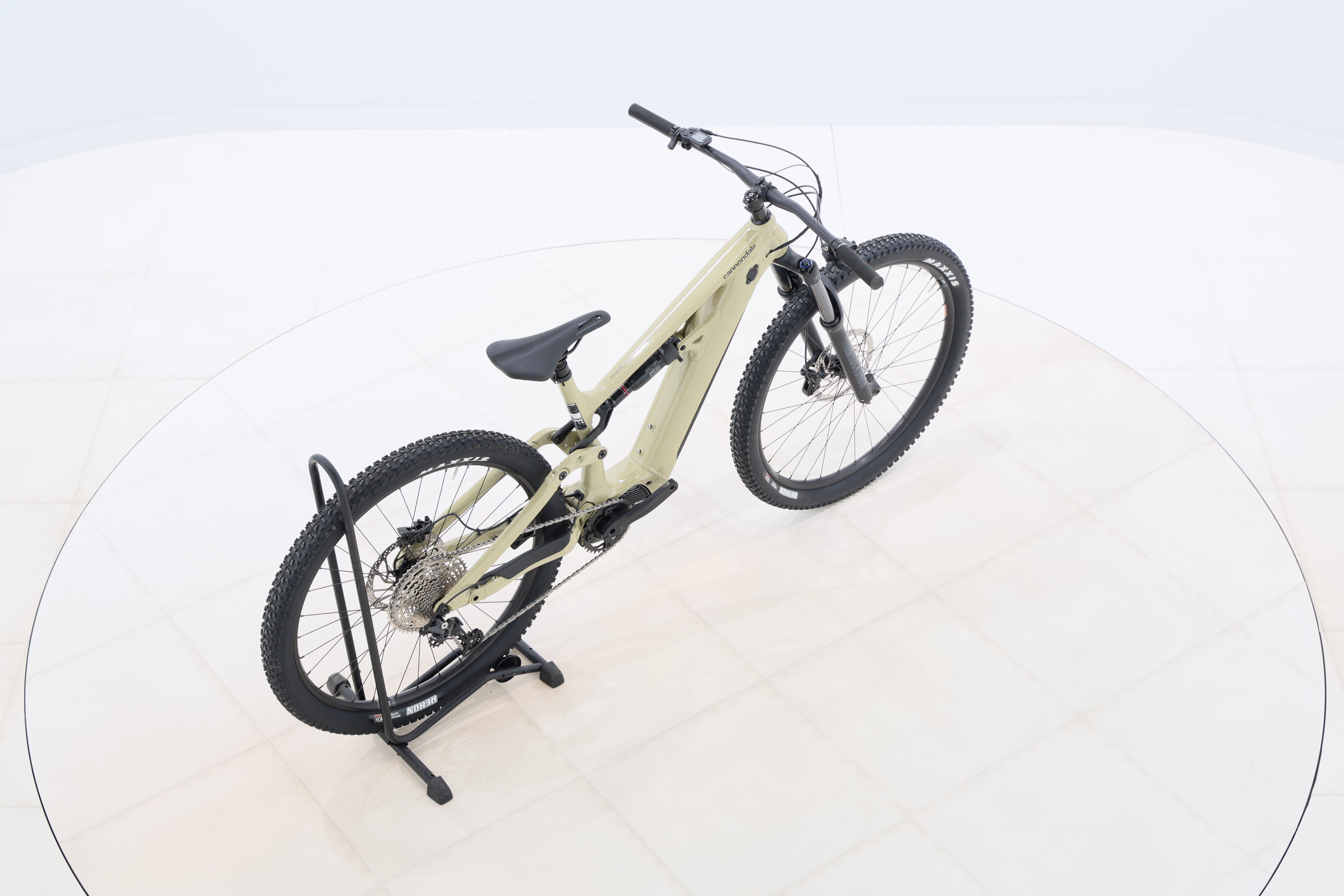 7bac3f78-127b-43d7-9a6e-252222758523