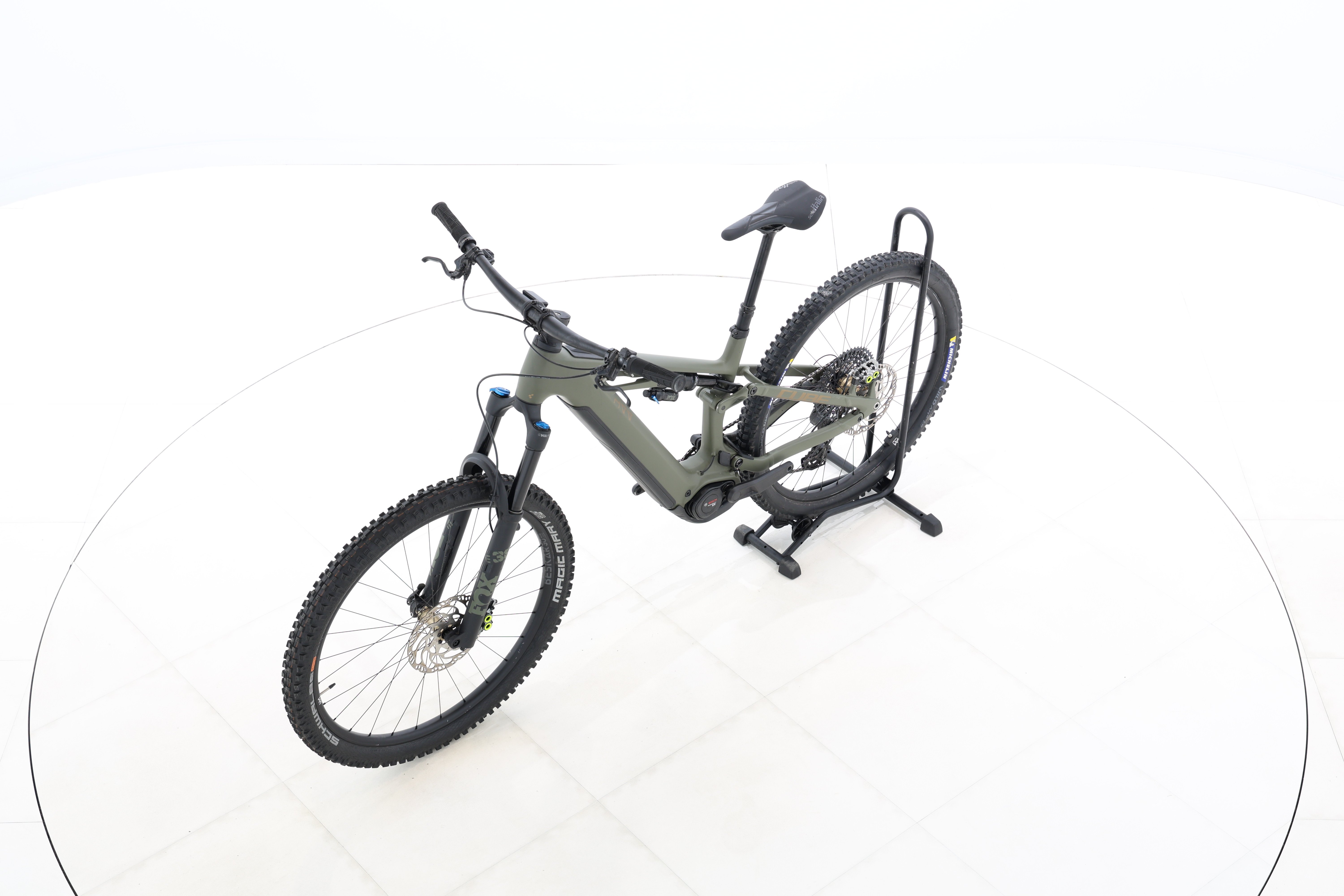 9f7cc744-a292-441c-a261-f920f048c96c