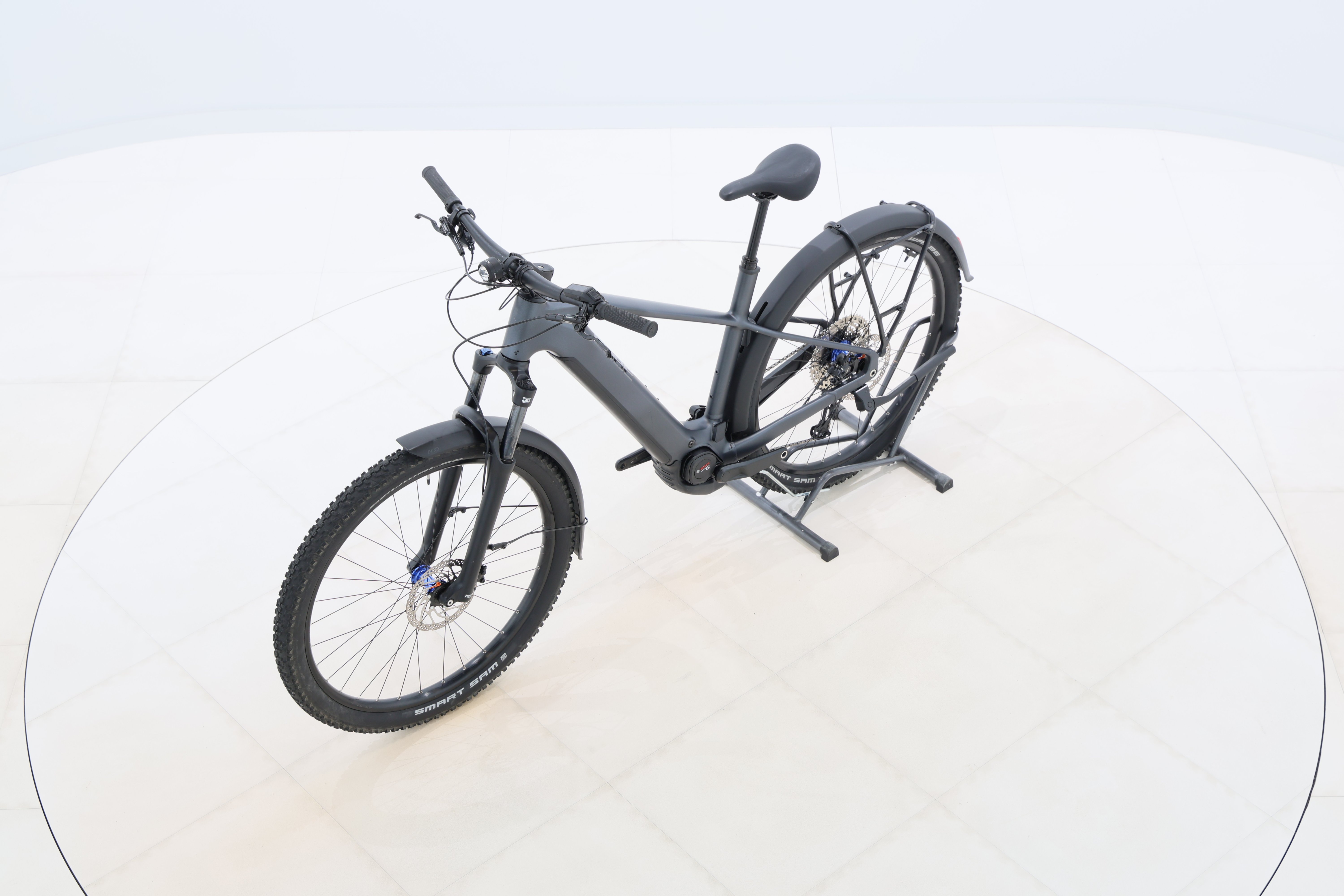 d0121d75-31bc-411c-a128-1511b54ac7e9