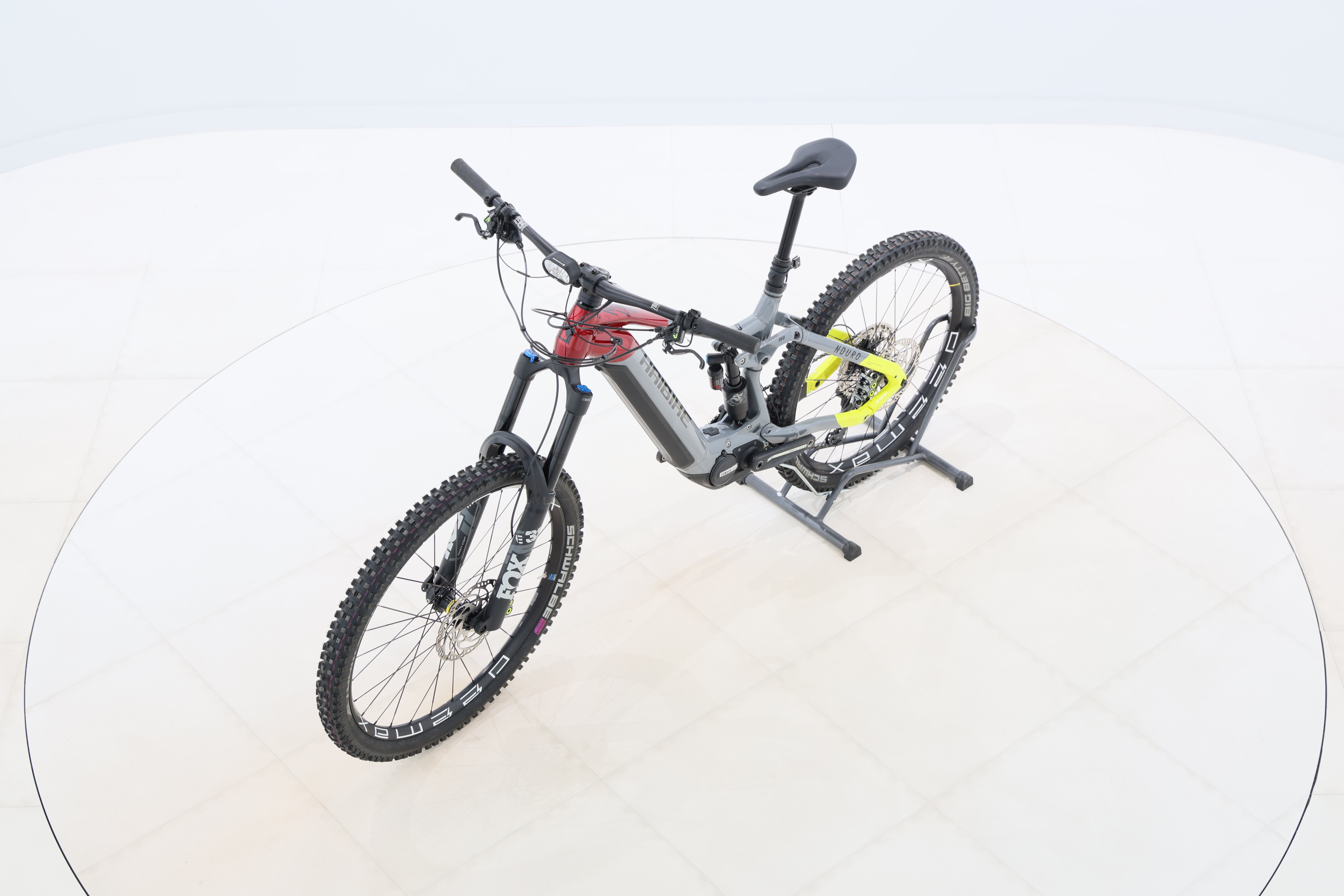 1913b9af-06f5-40b5-a795-e6559bc2187d