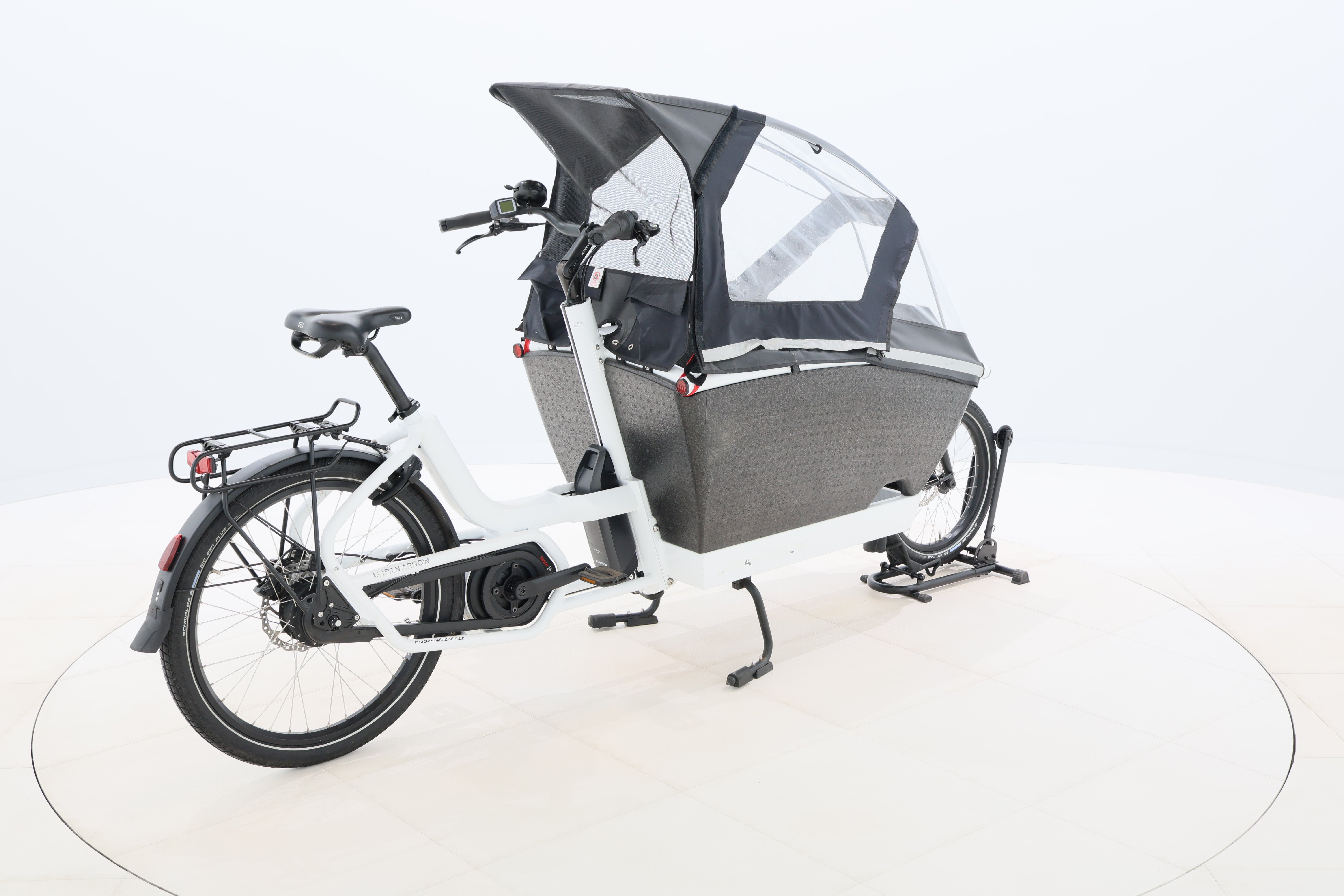 f27a3201-d567-4349-95b1-dfe0e04fda71