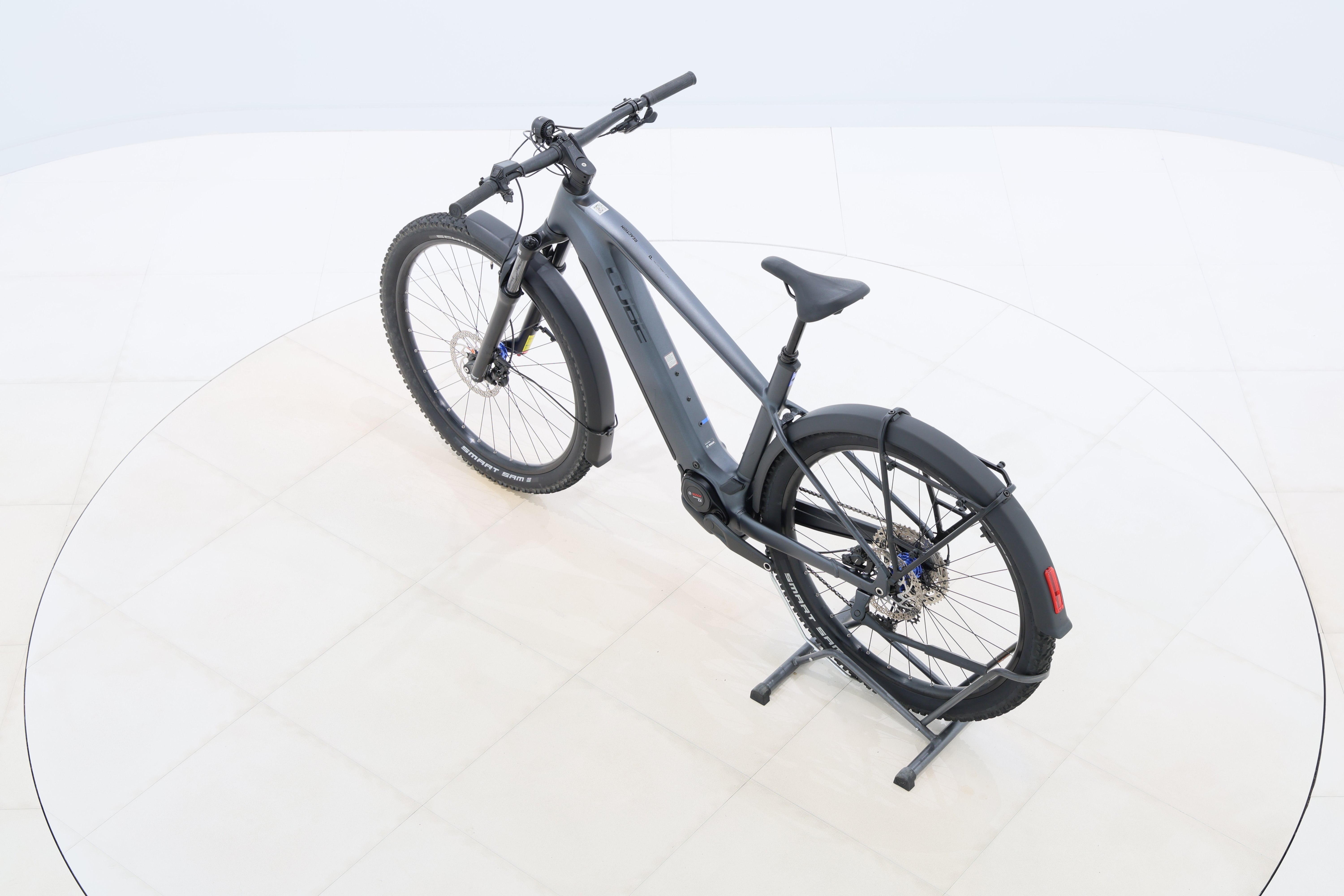 d0121d75-31bc-411c-a128-1511b54ac7e9