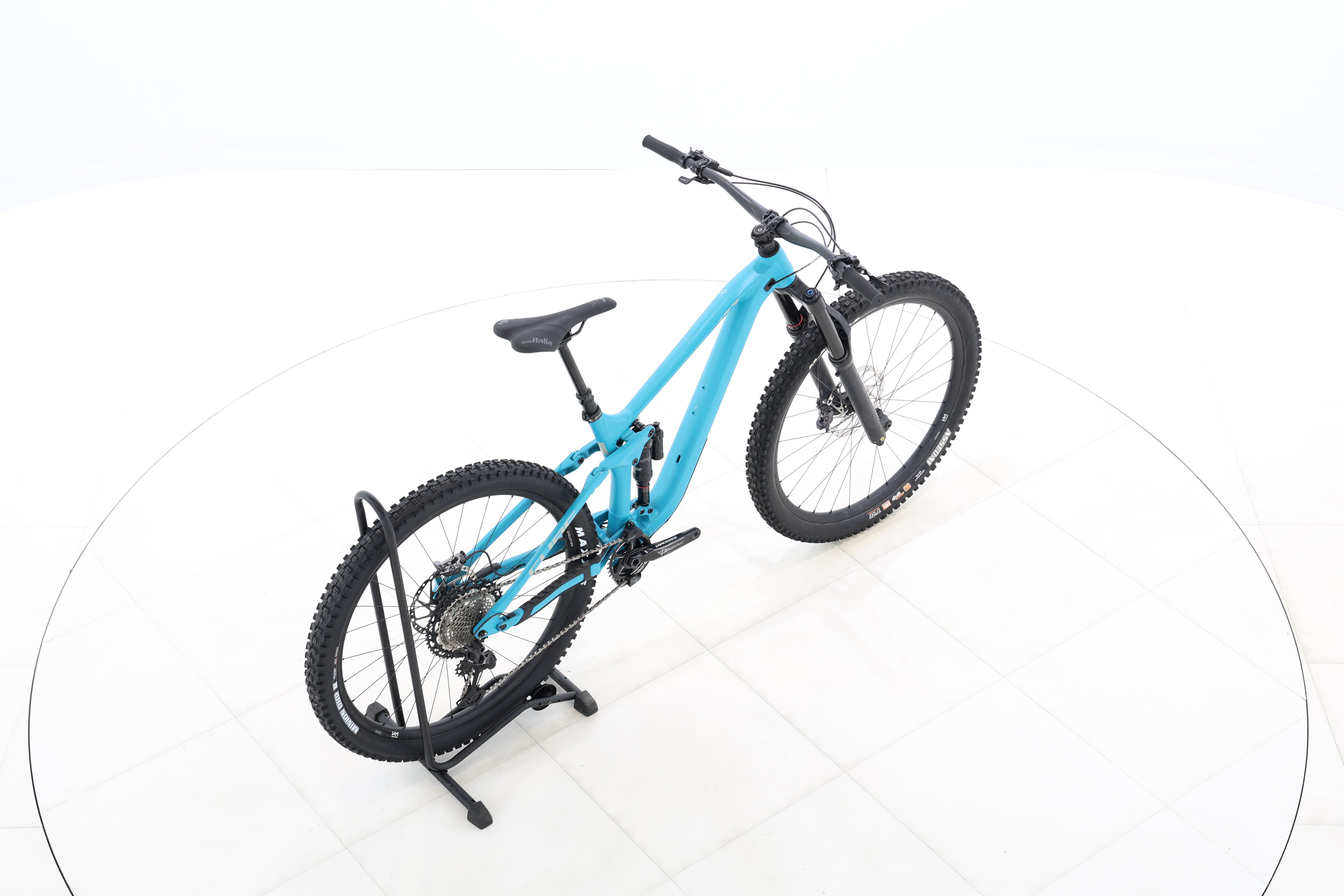 9f501fae-d2a6-4c08-816d-e2806427c0c5