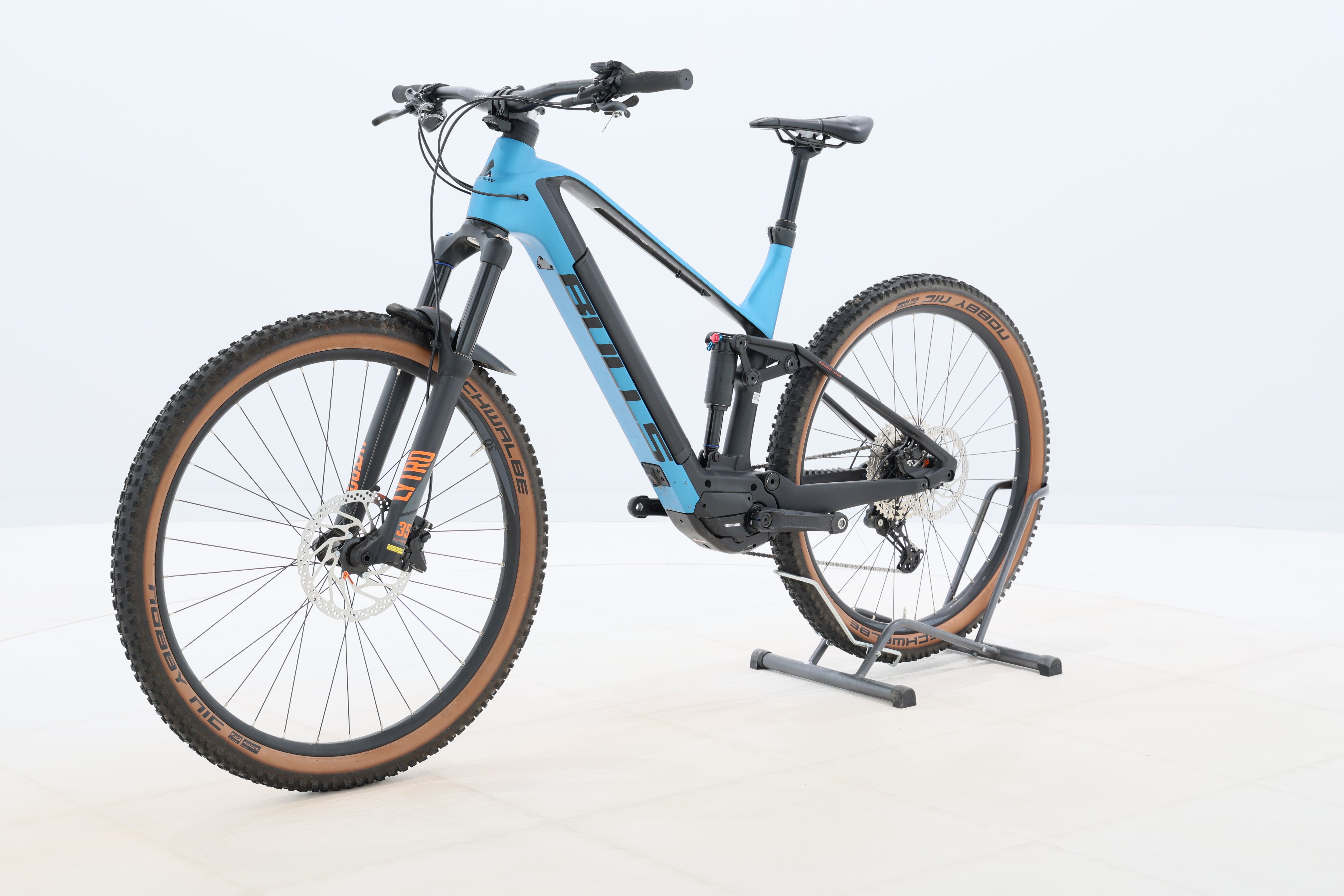 d6504372-2671-41ab-96f0-8b7d5d911bf8