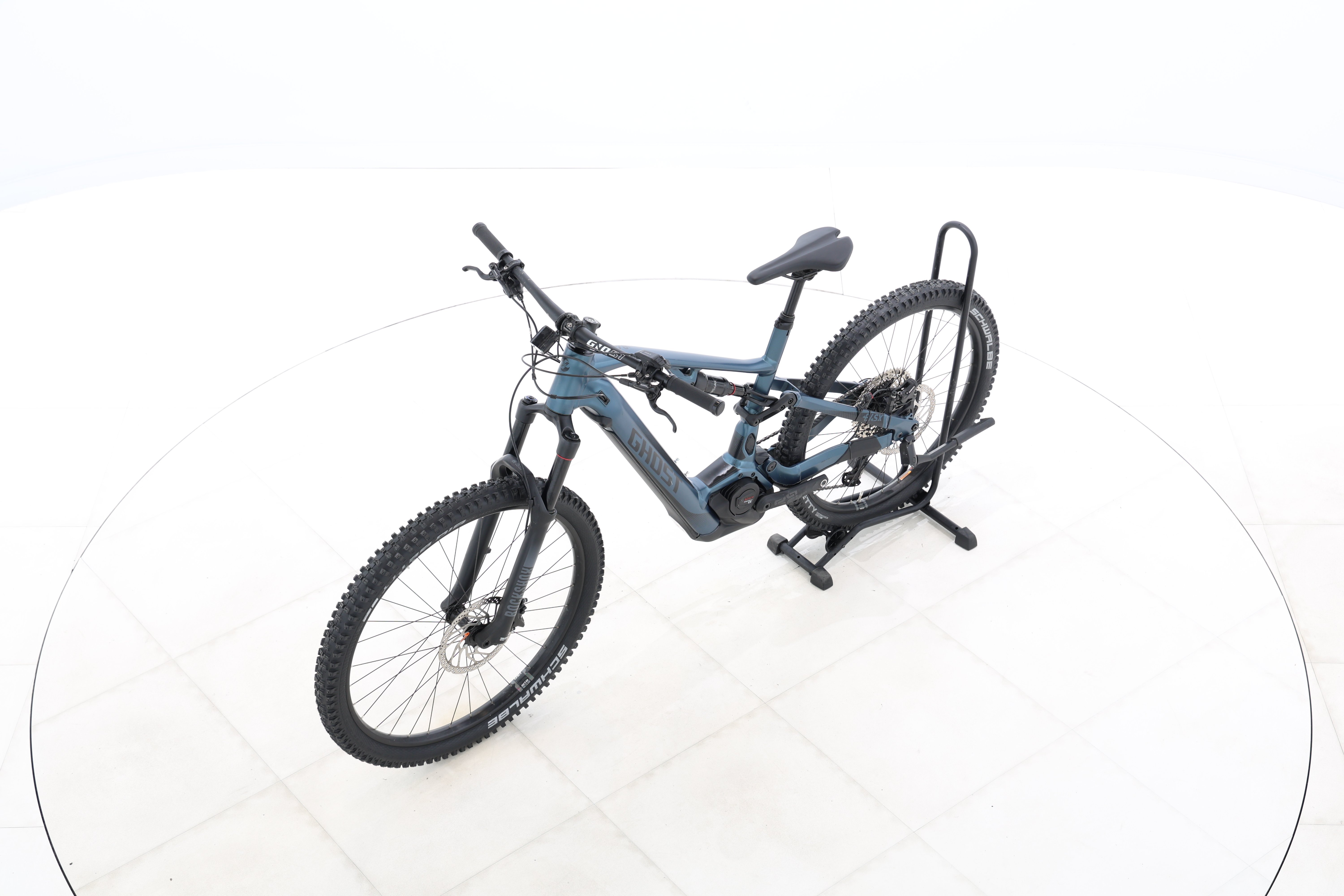 d6e555cc-6d10-42a3-9455-8b1d1405ec76