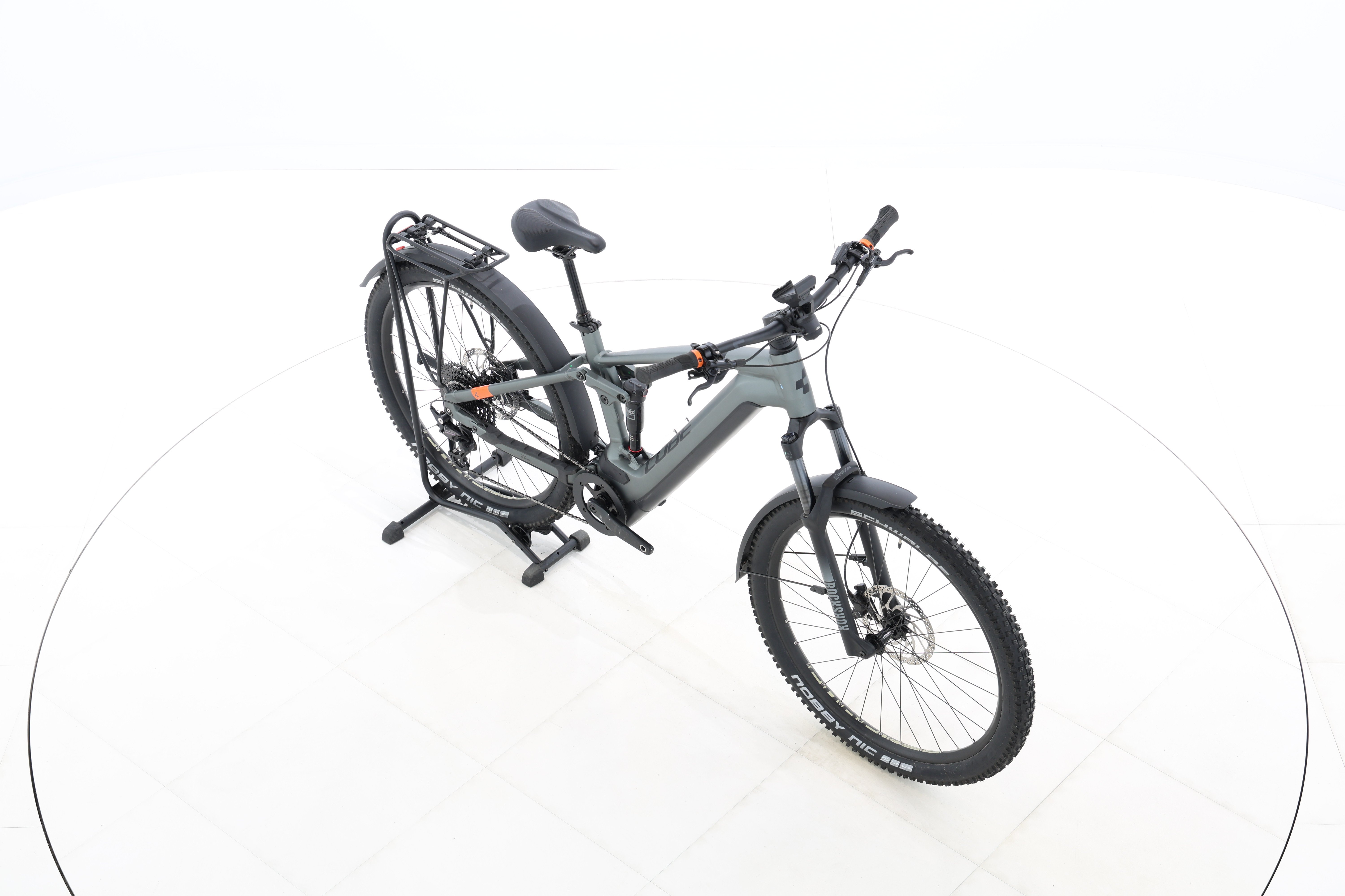 1bcdca90-3bb2-40e6-a427-e3d63cc8ed4d