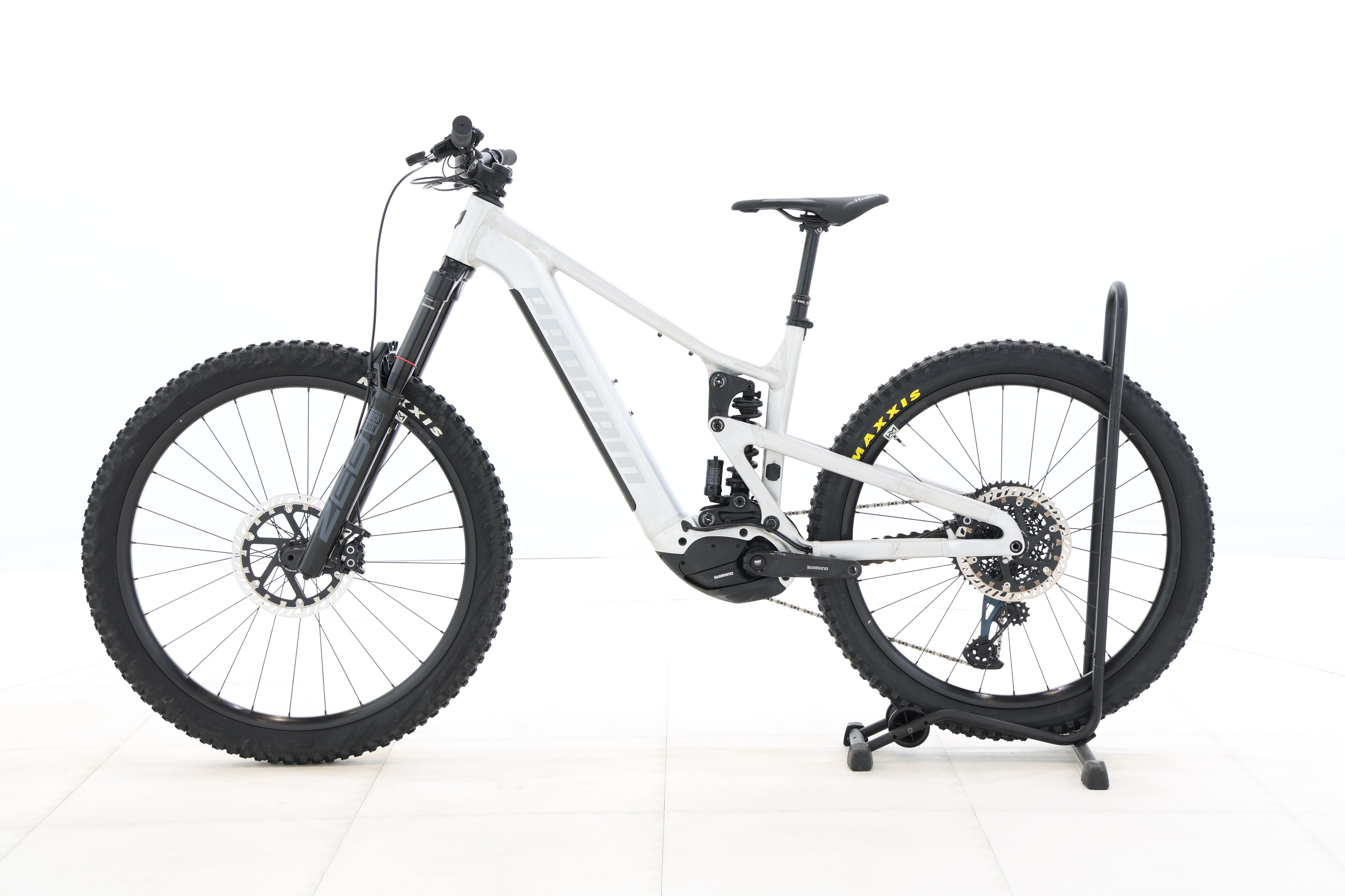 c525af85-1bd2-495f-9331-efd7759469f4