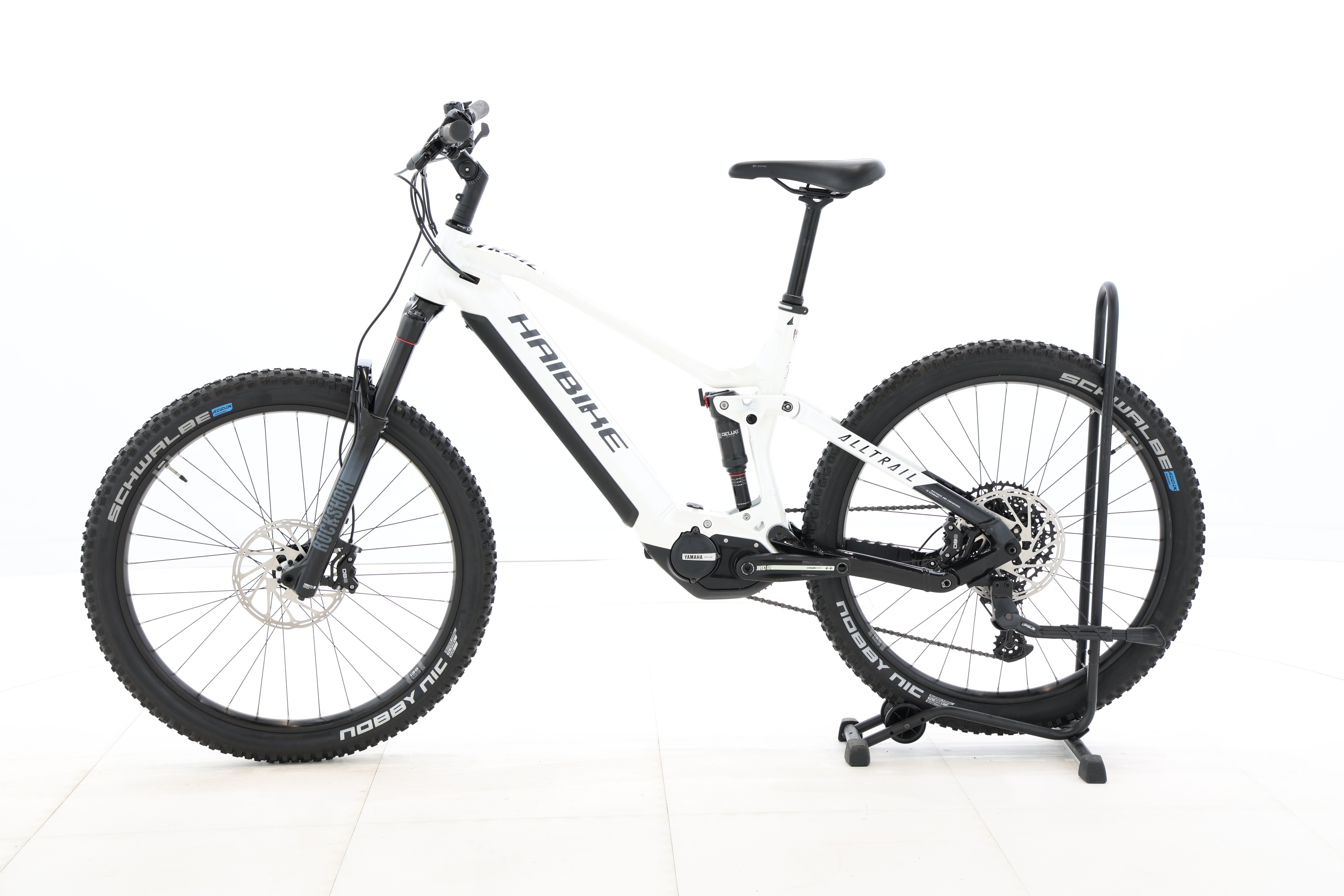 5f5675ca-d93c-4e4d-9ef5-3750b57725a0