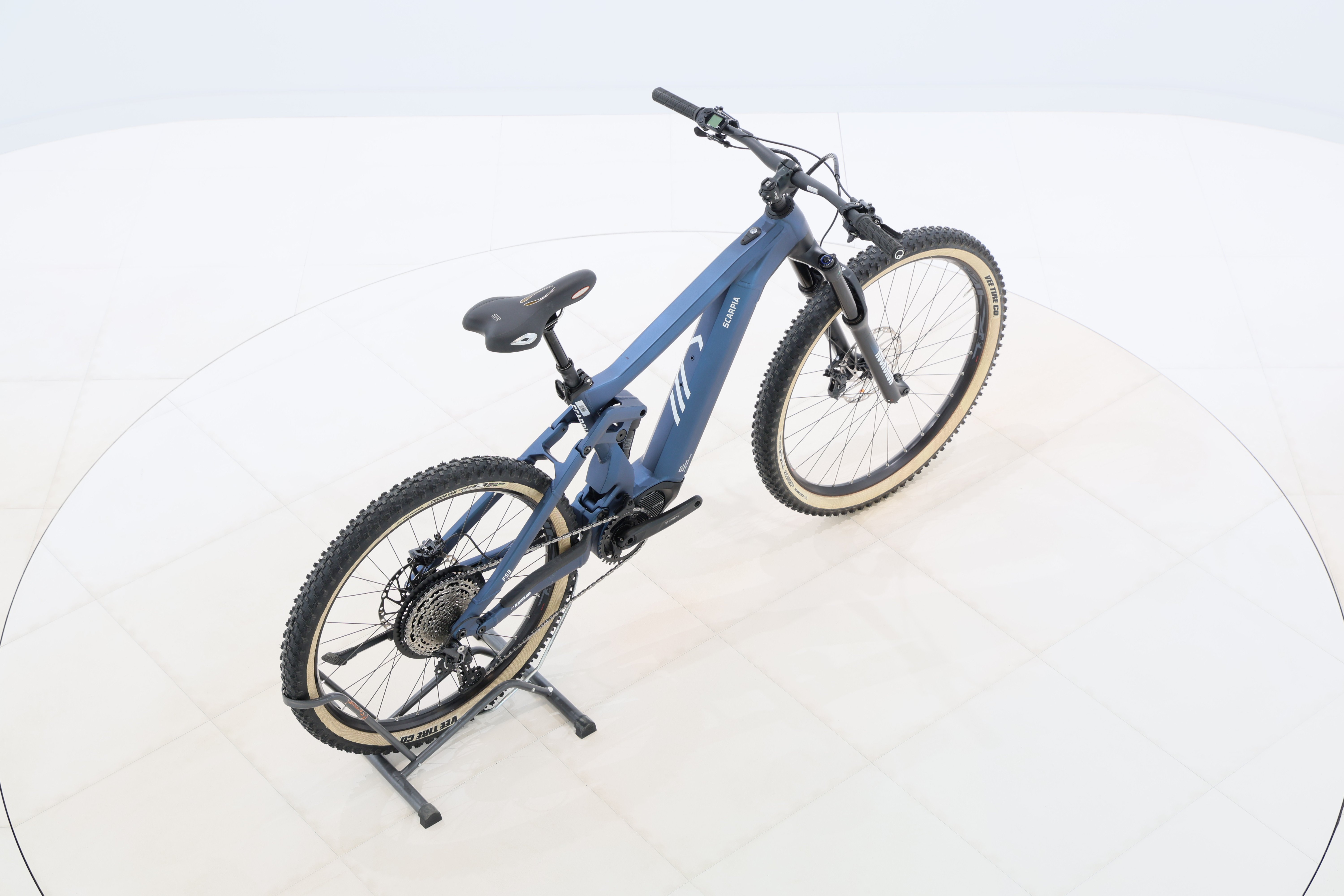 68e77303-af14-4b68-9037-b926695fff37