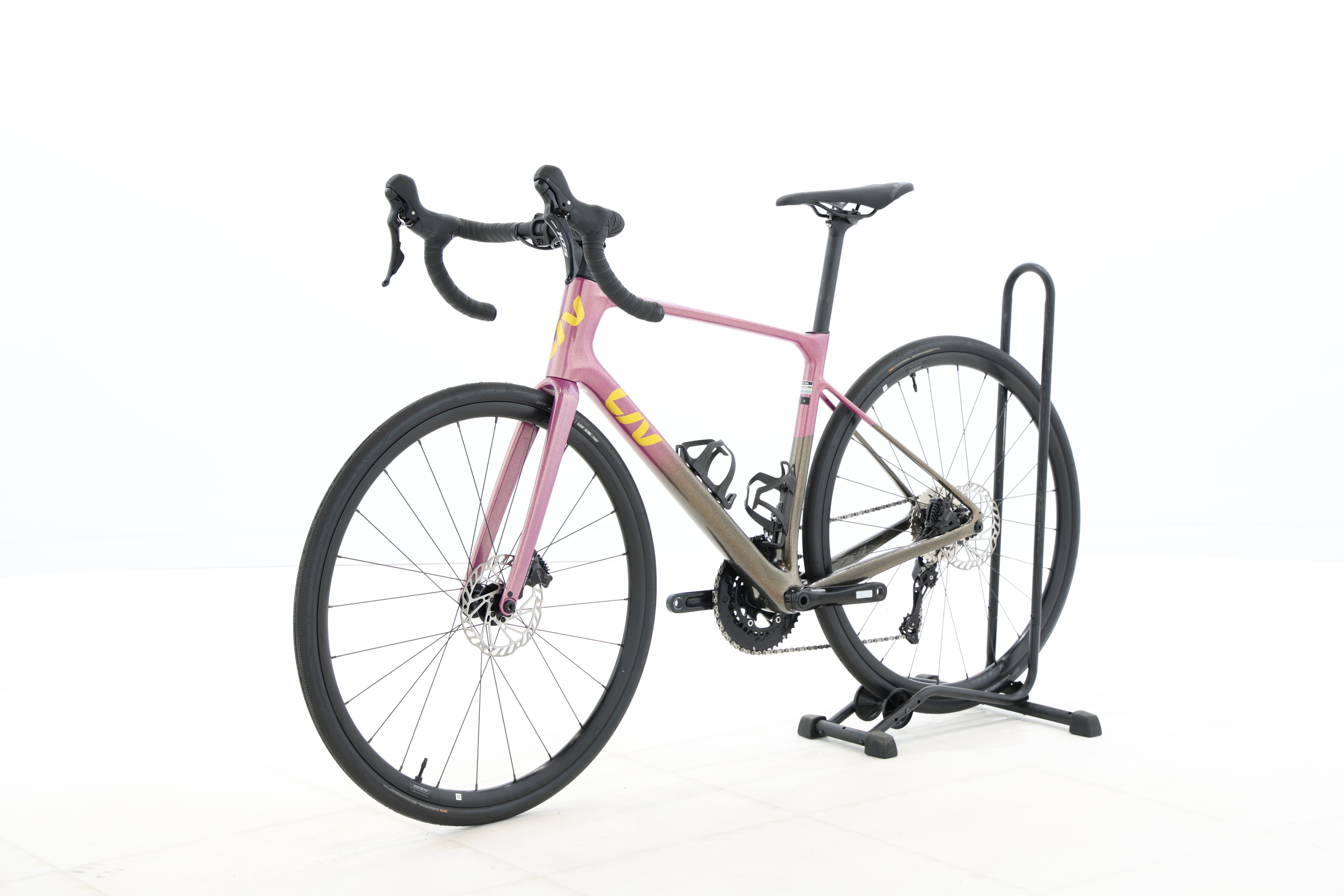 7b97bd27-326f-4aa9-b2c4-446727f2926a