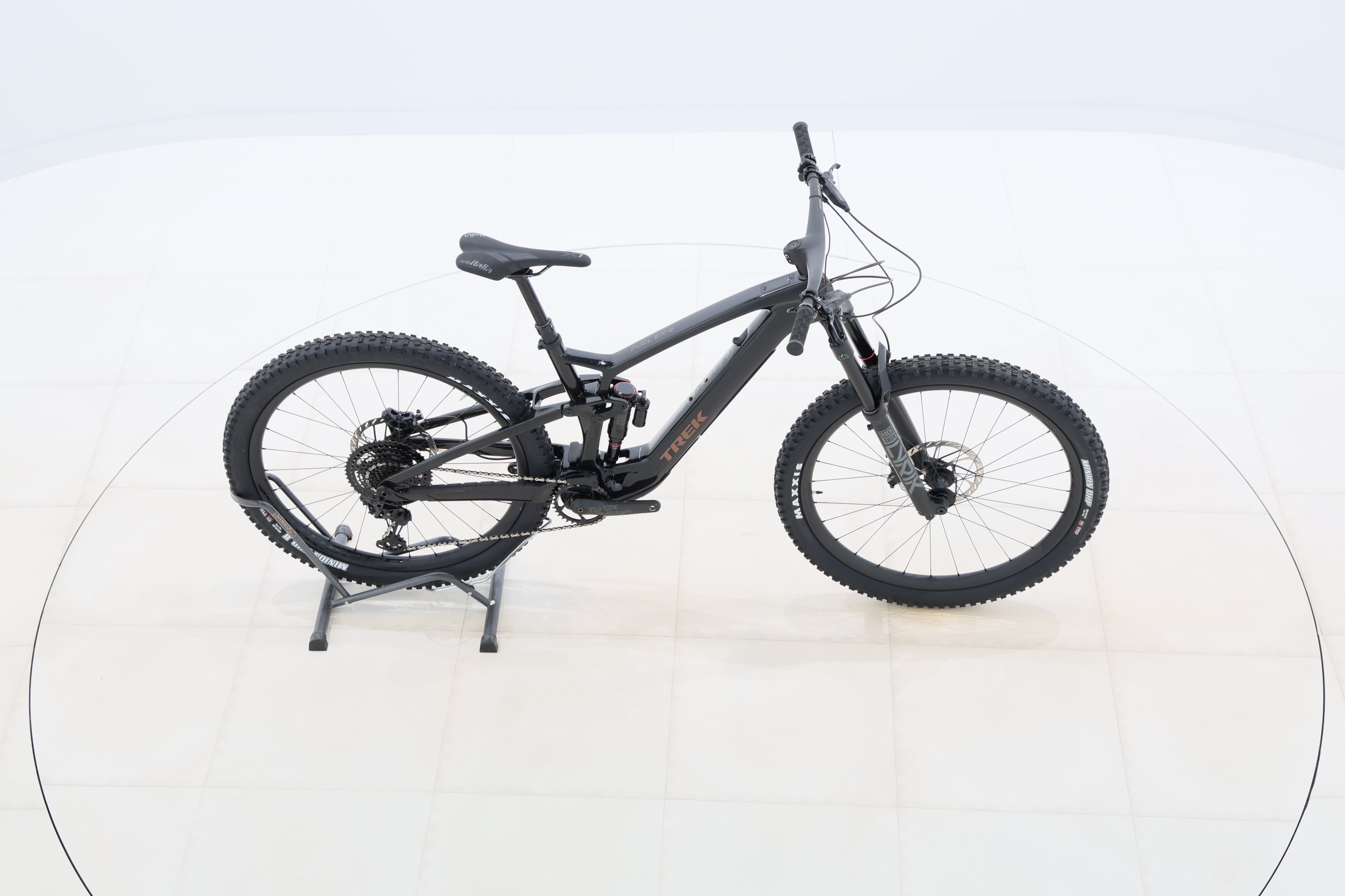 2576dfec-d5a7-4582-8549-81c806972d3d