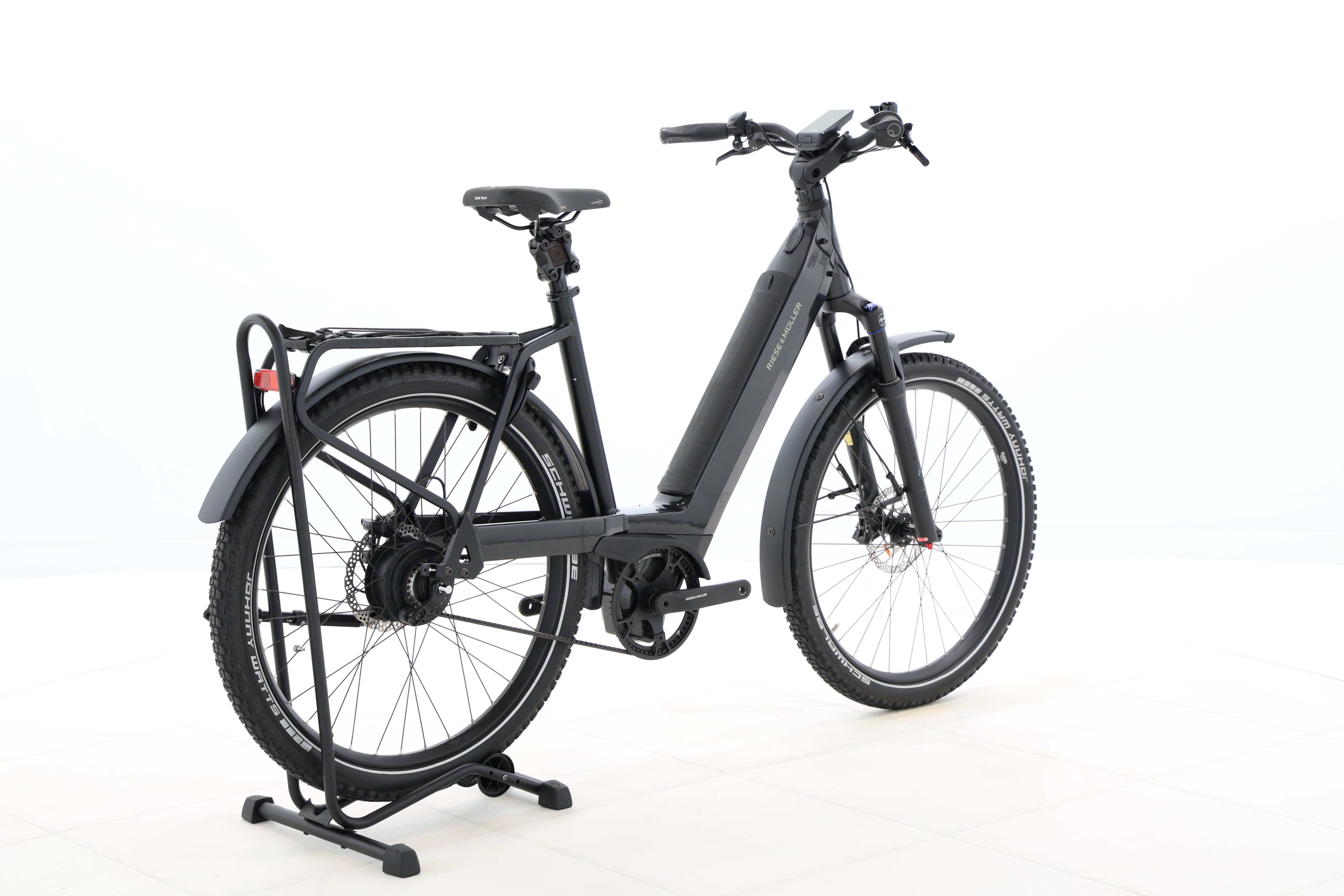 8d64af0b-1edd-4f05-8edc-c7b8525d19b0