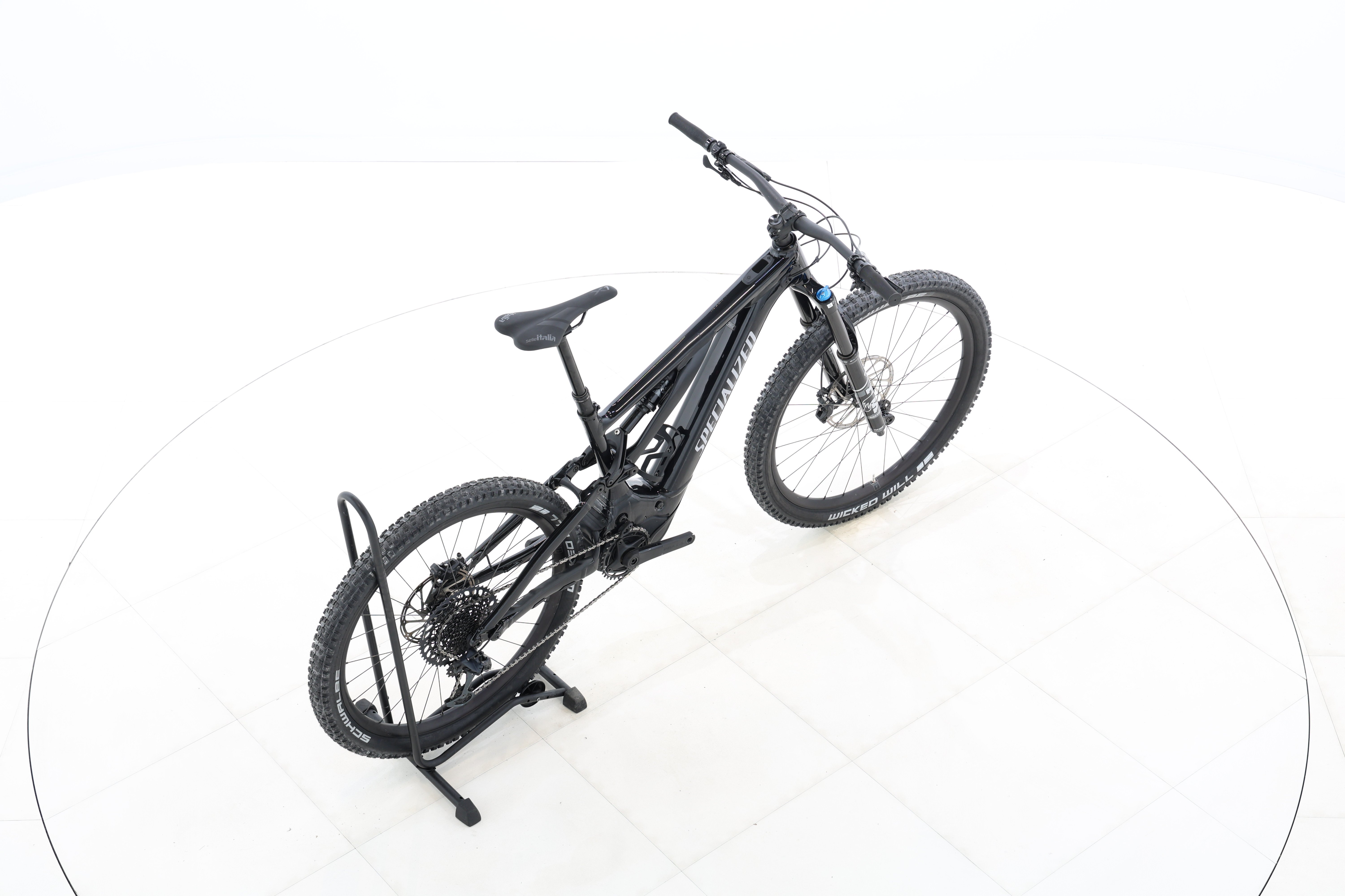 b60bf1c1-17d3-4822-89d1-99c95fe7e7db