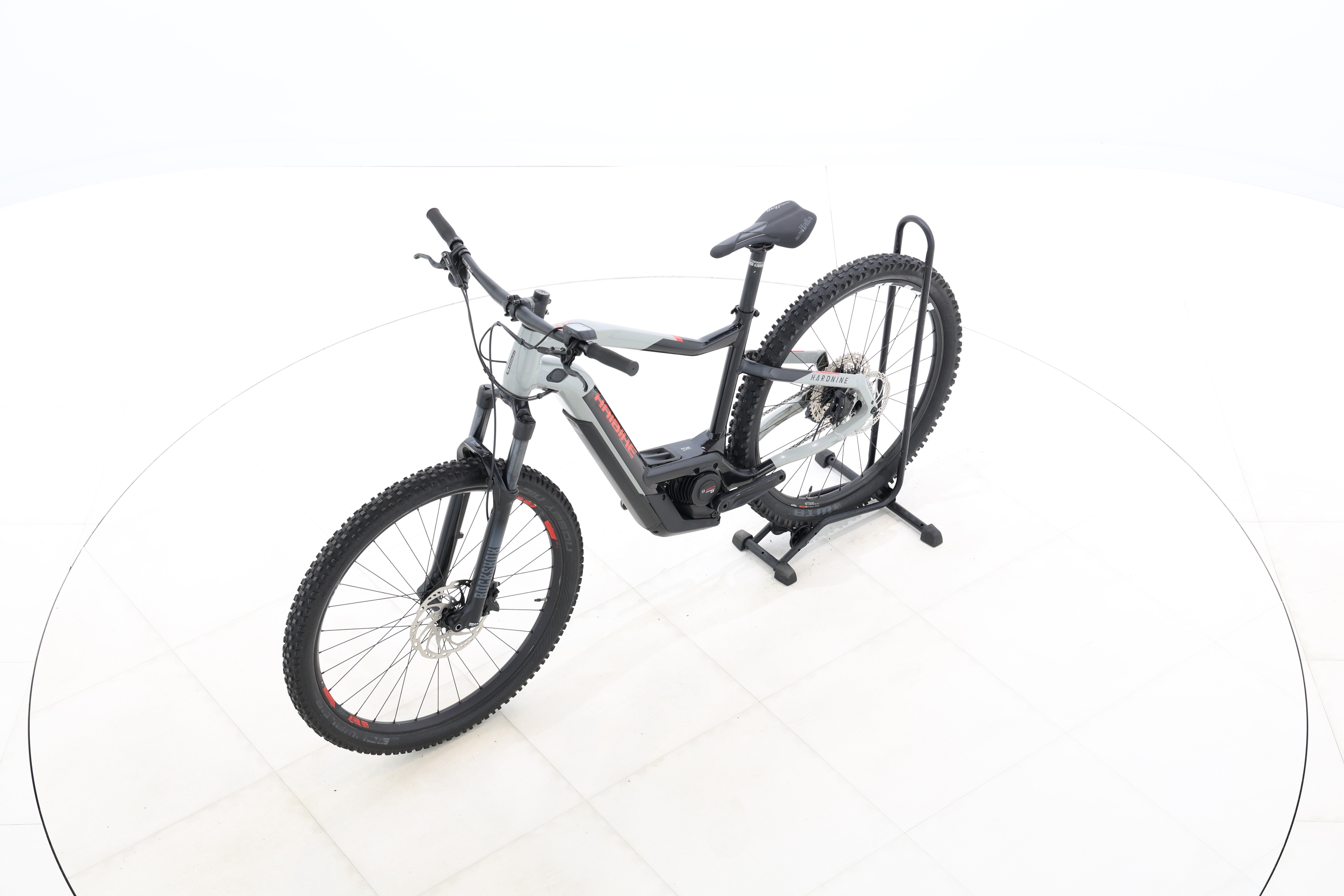 03a1c8b1-6c82-4f8e-8dd1-bb068263e76a