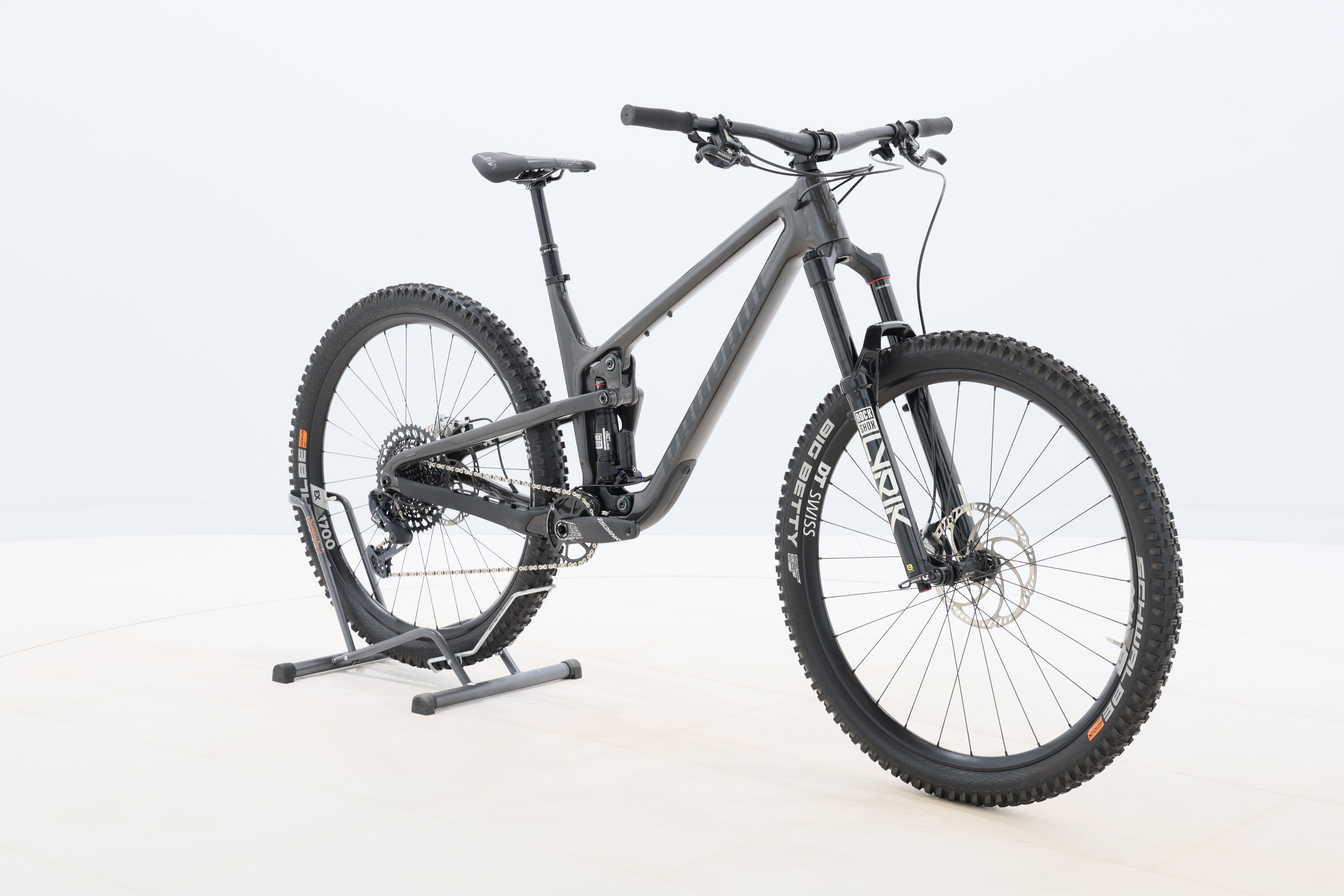 9066761e-fc02-4a32-8154-5263c8aa1f5c