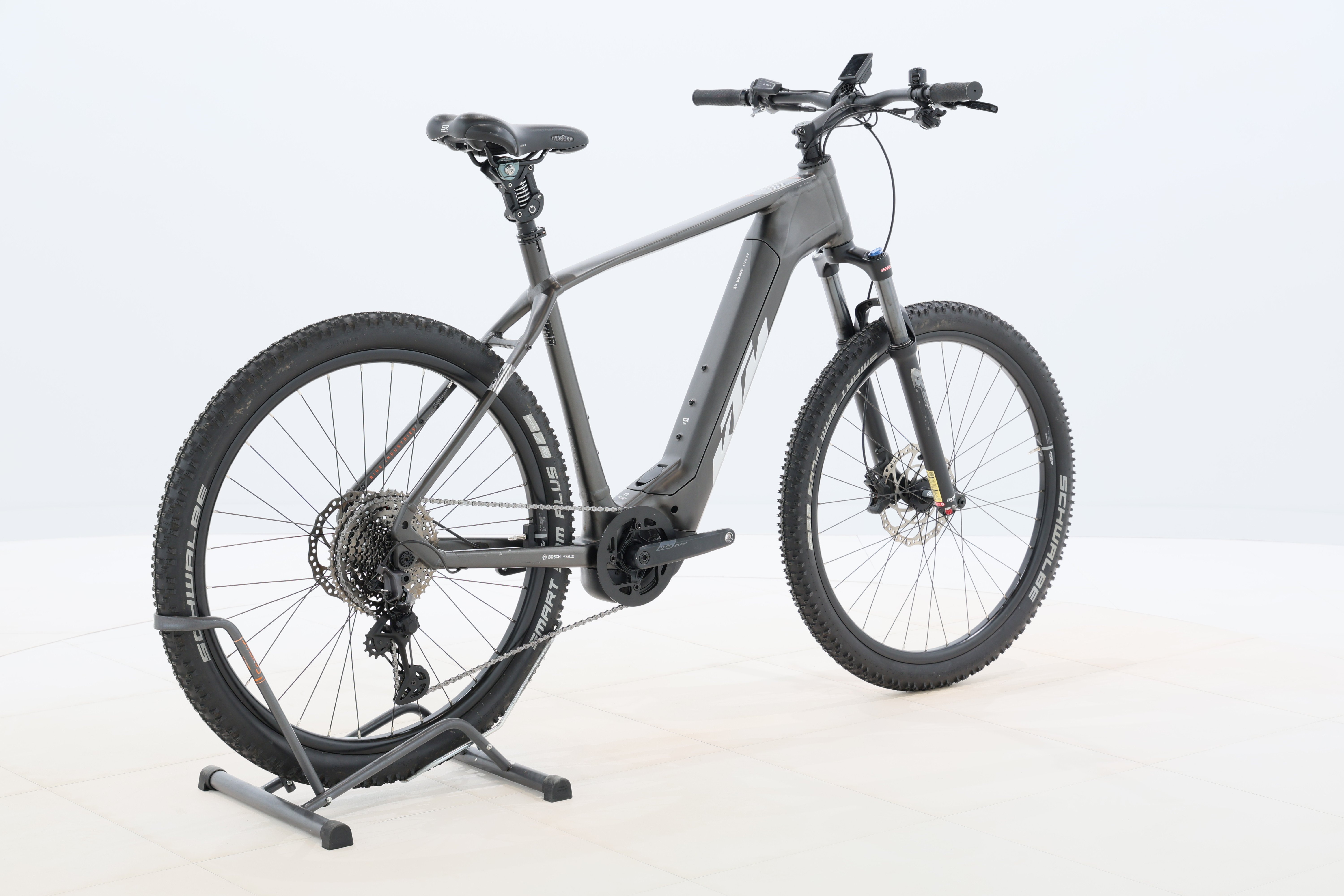 a3570b51-fcc9-40ca-a234-9036ba9f3dae