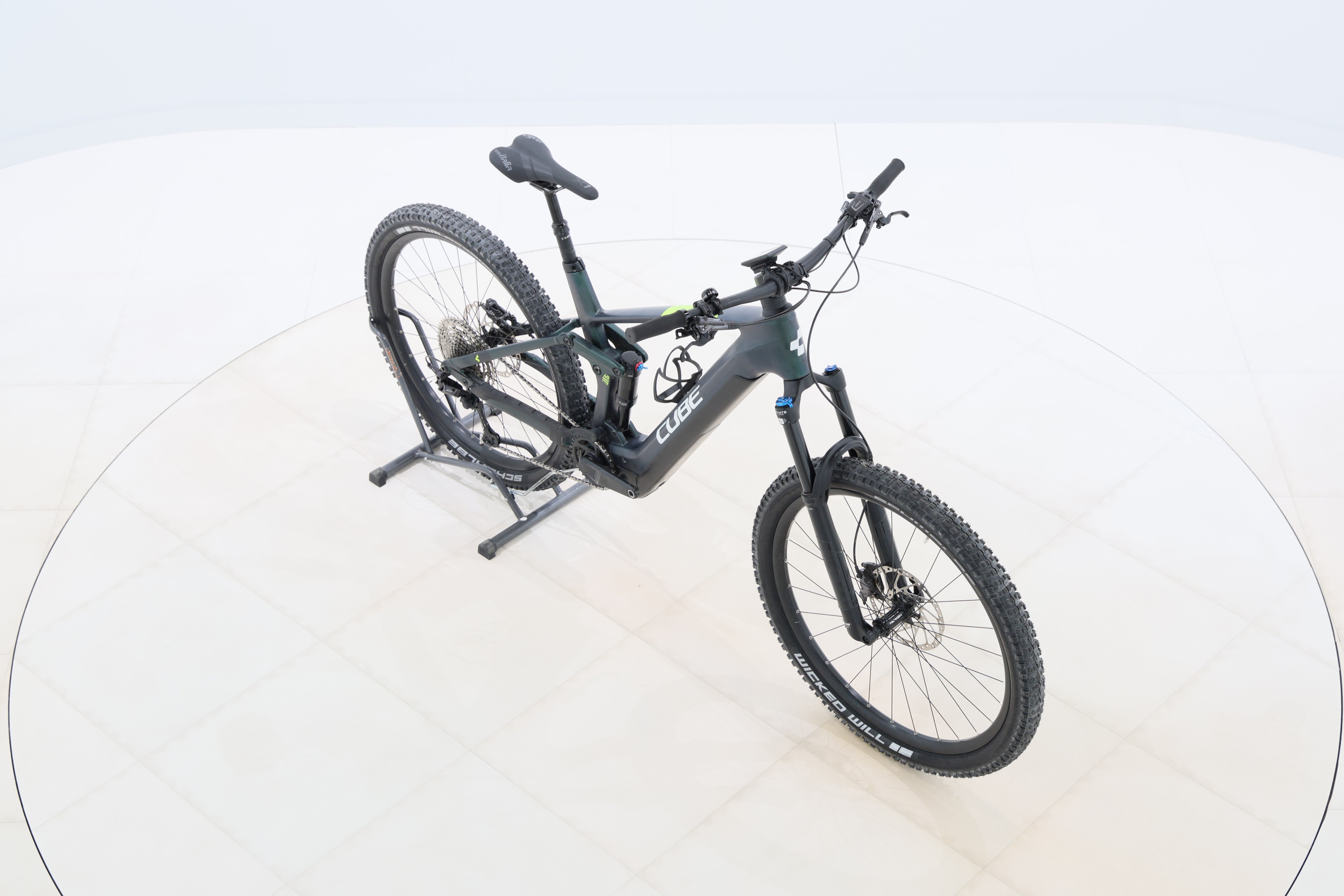 6b7956c3-4d76-482e-a102-7a24702851ab