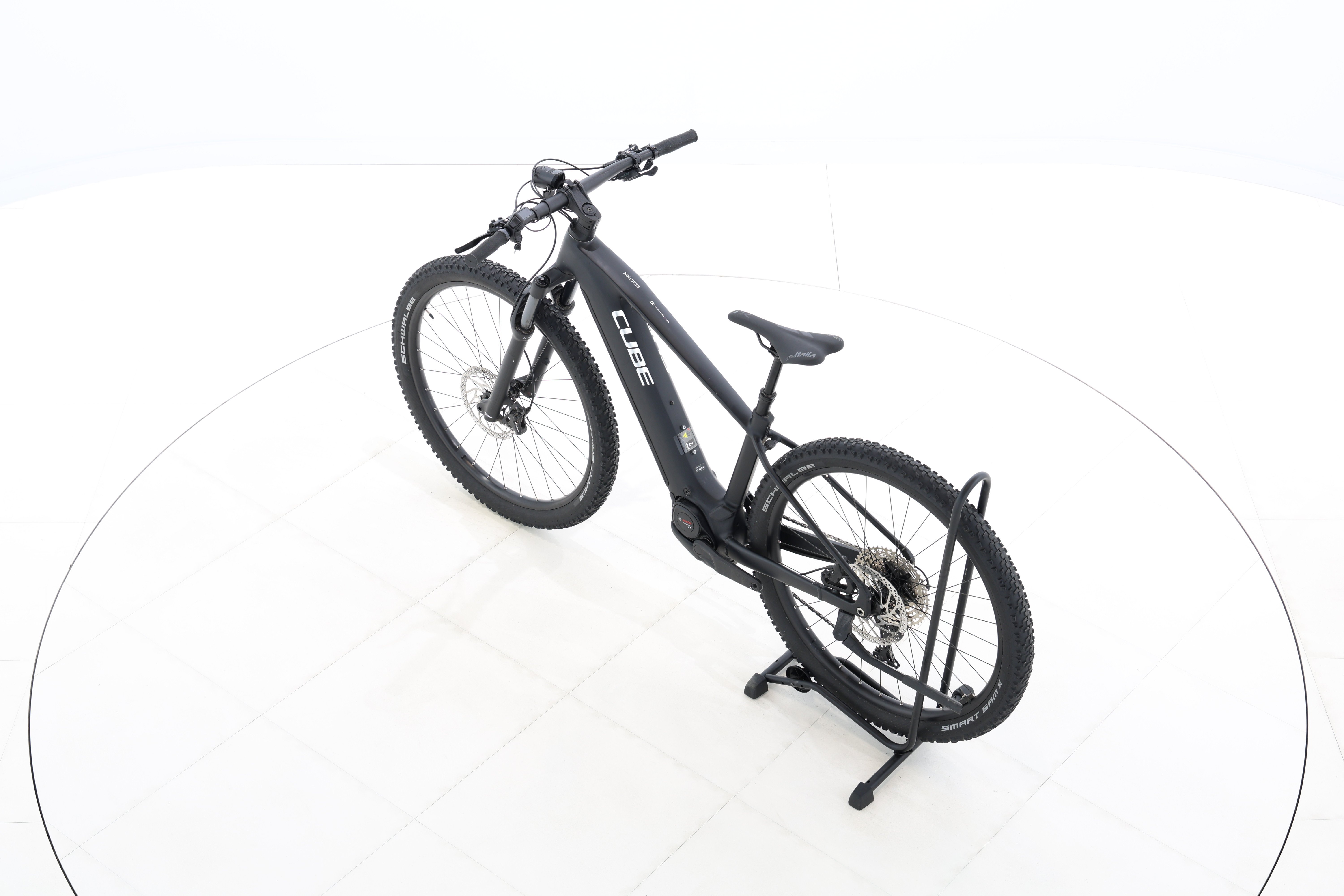 1968b0ff-03af-407e-b4b8-21a47f5944d4