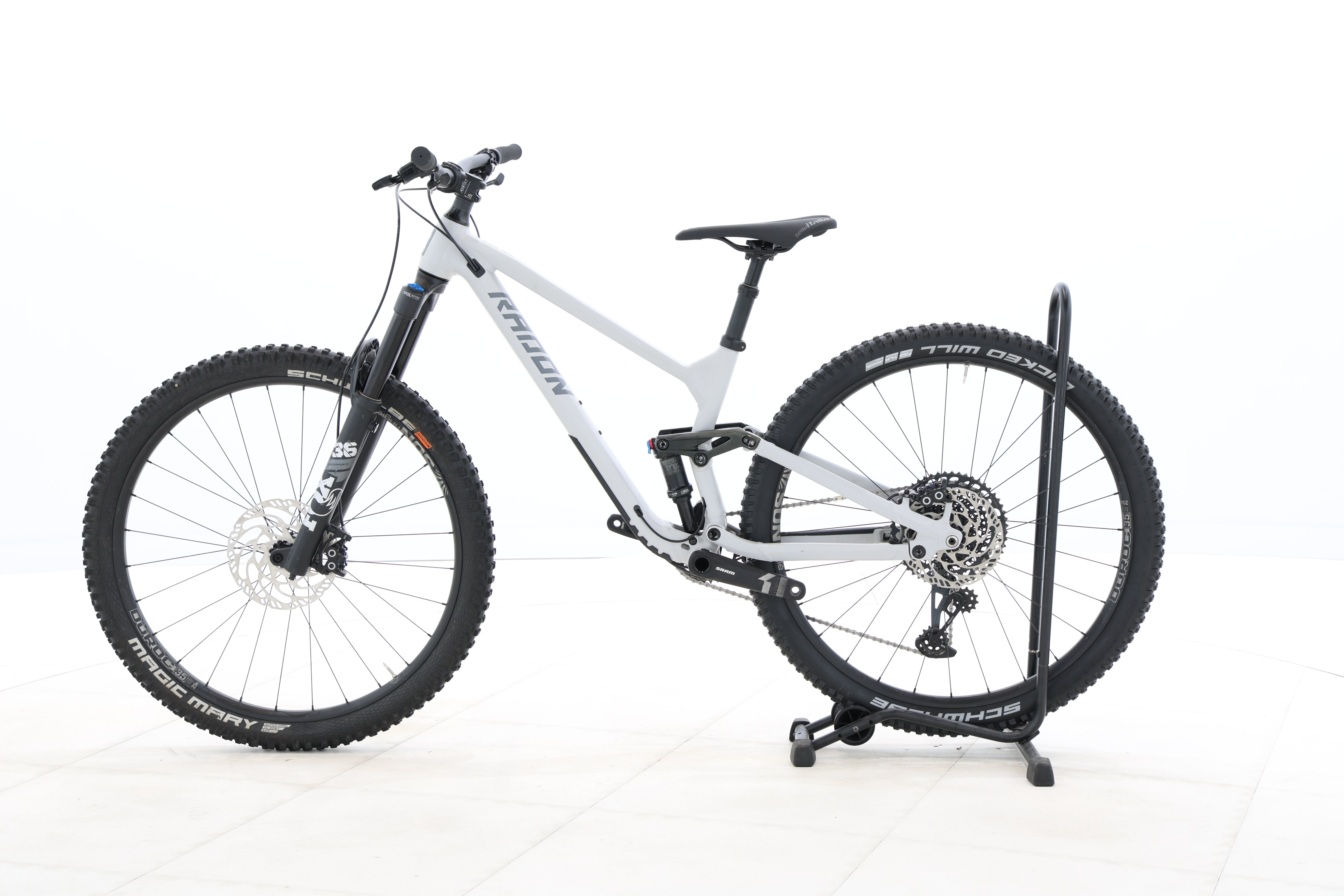 8182a229-3d32-4aa9-9d9a-ba7db3b4a36b