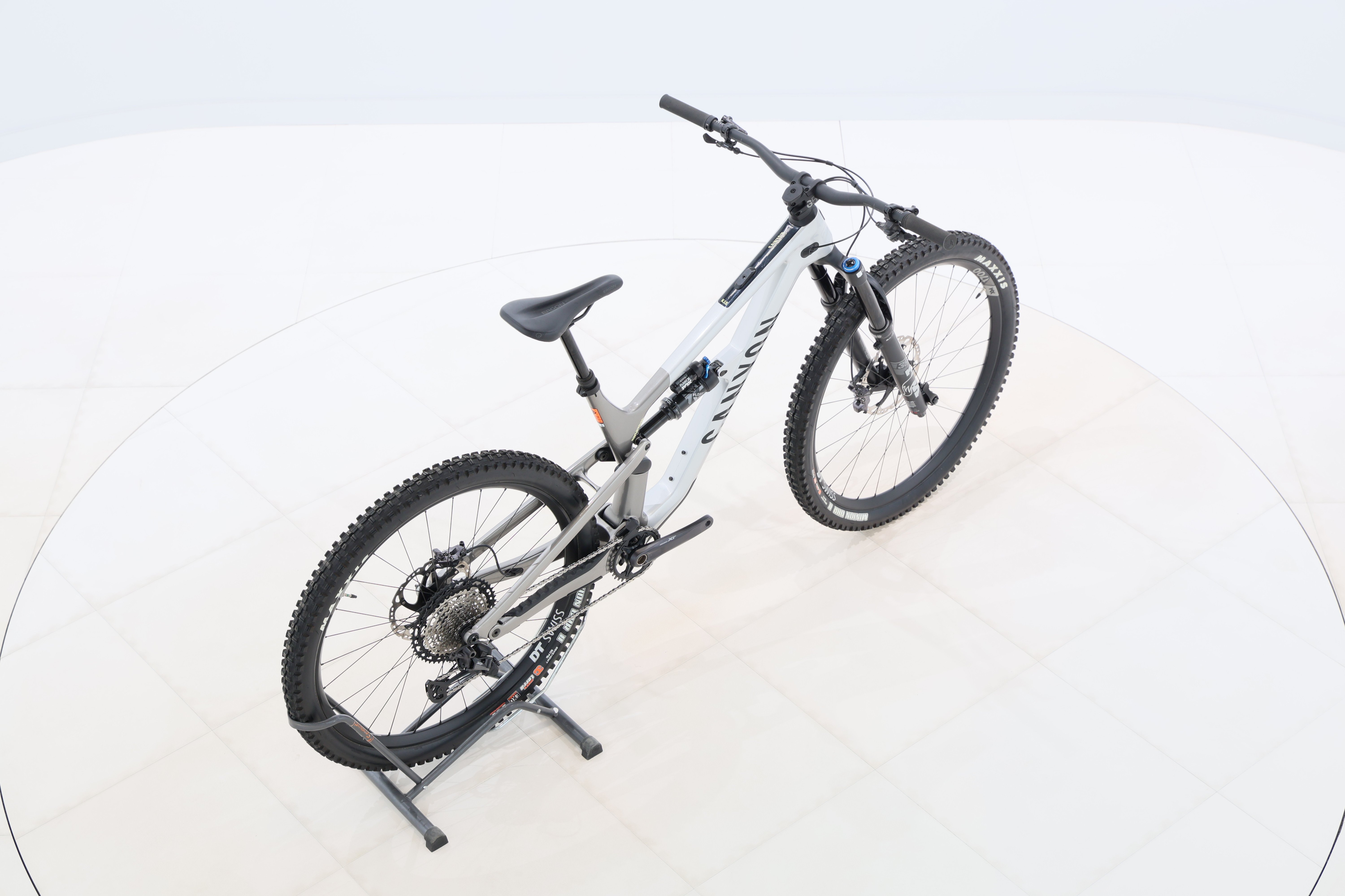 27b51c21-bab9-4525-a6e8-e136f0df10e4