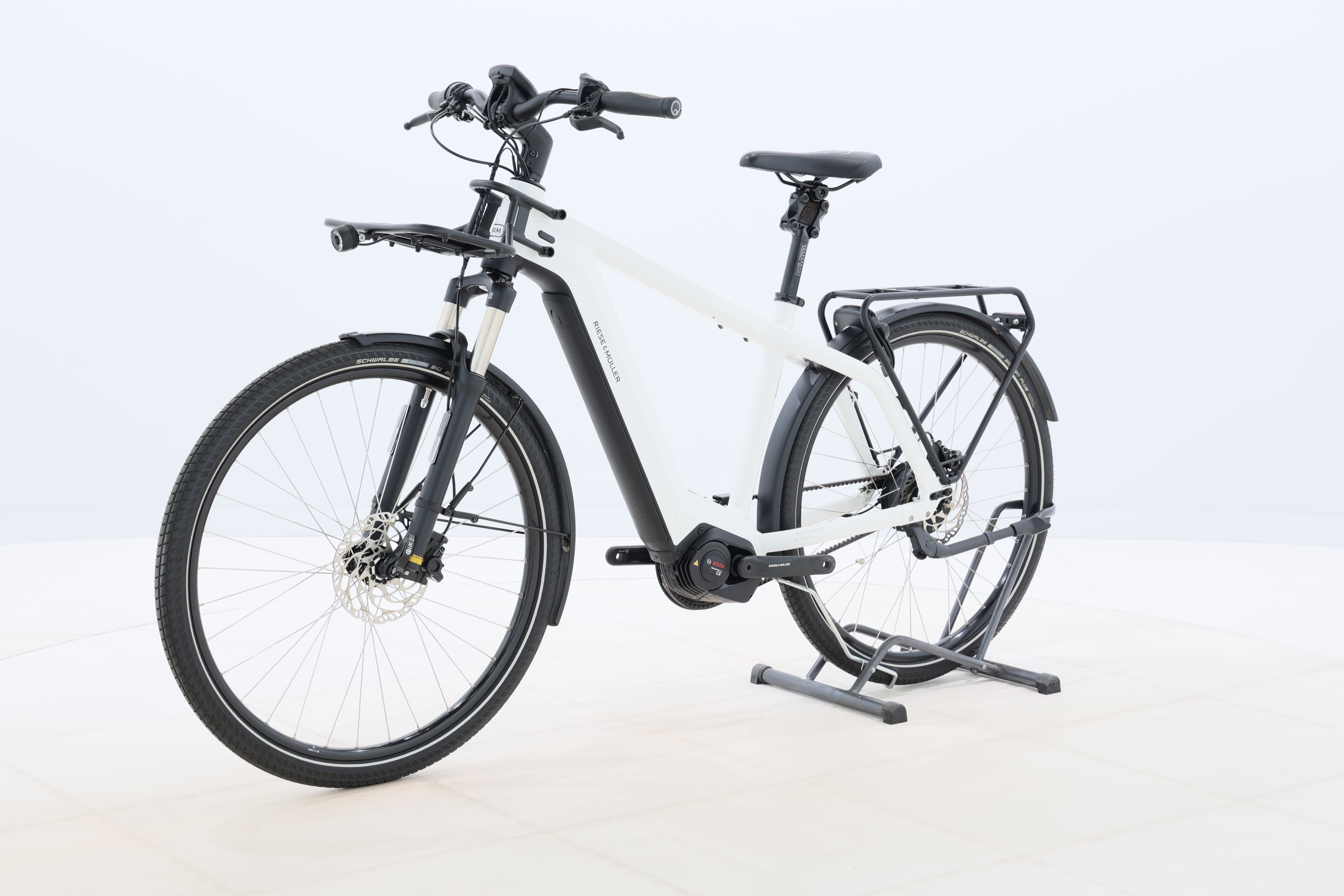 2f2aa27f-8673-41d1-a8c3-e262f5173810